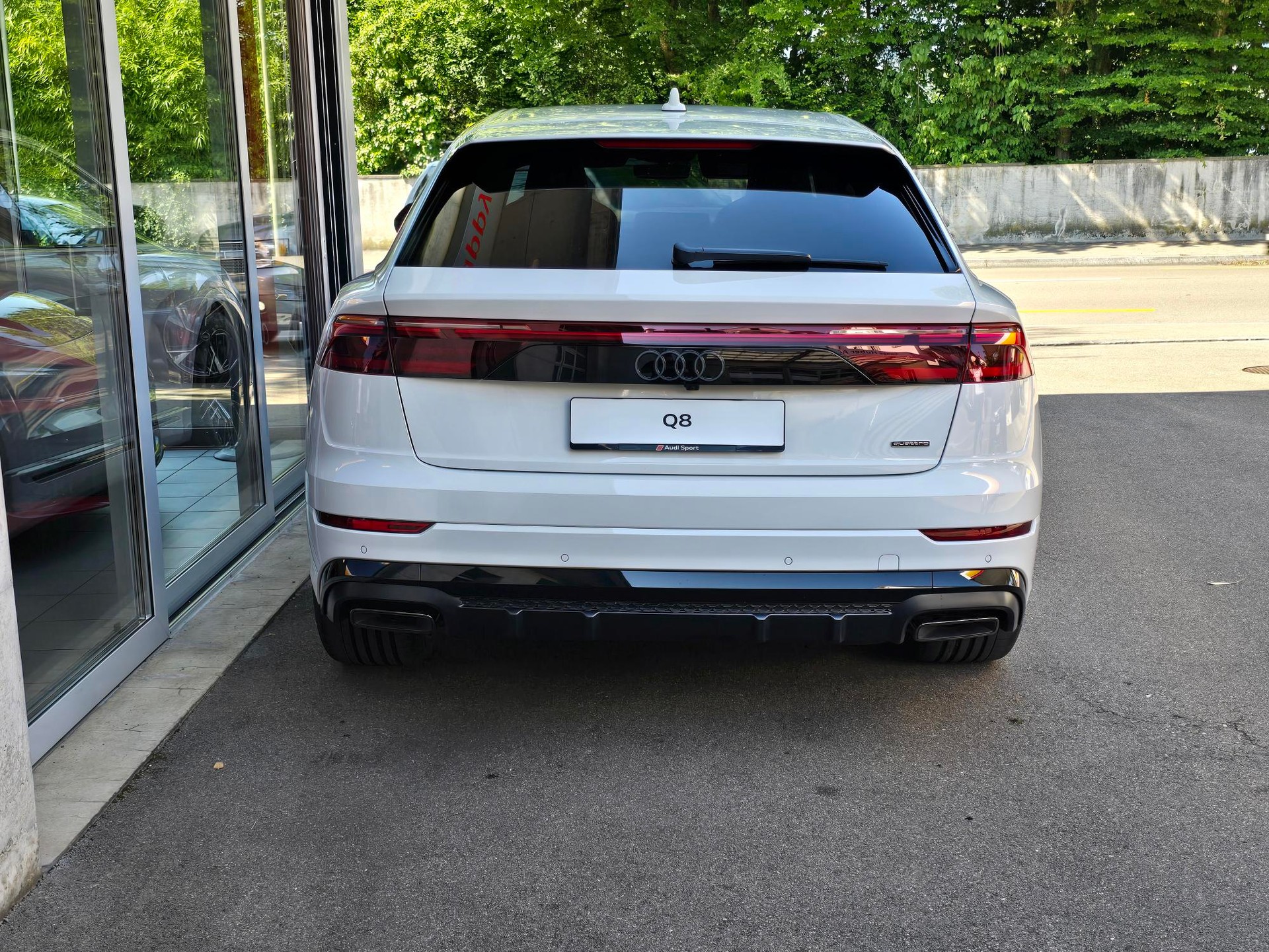 AUDI Q8 TFSI quattro 250 kW tiptronic-image-4