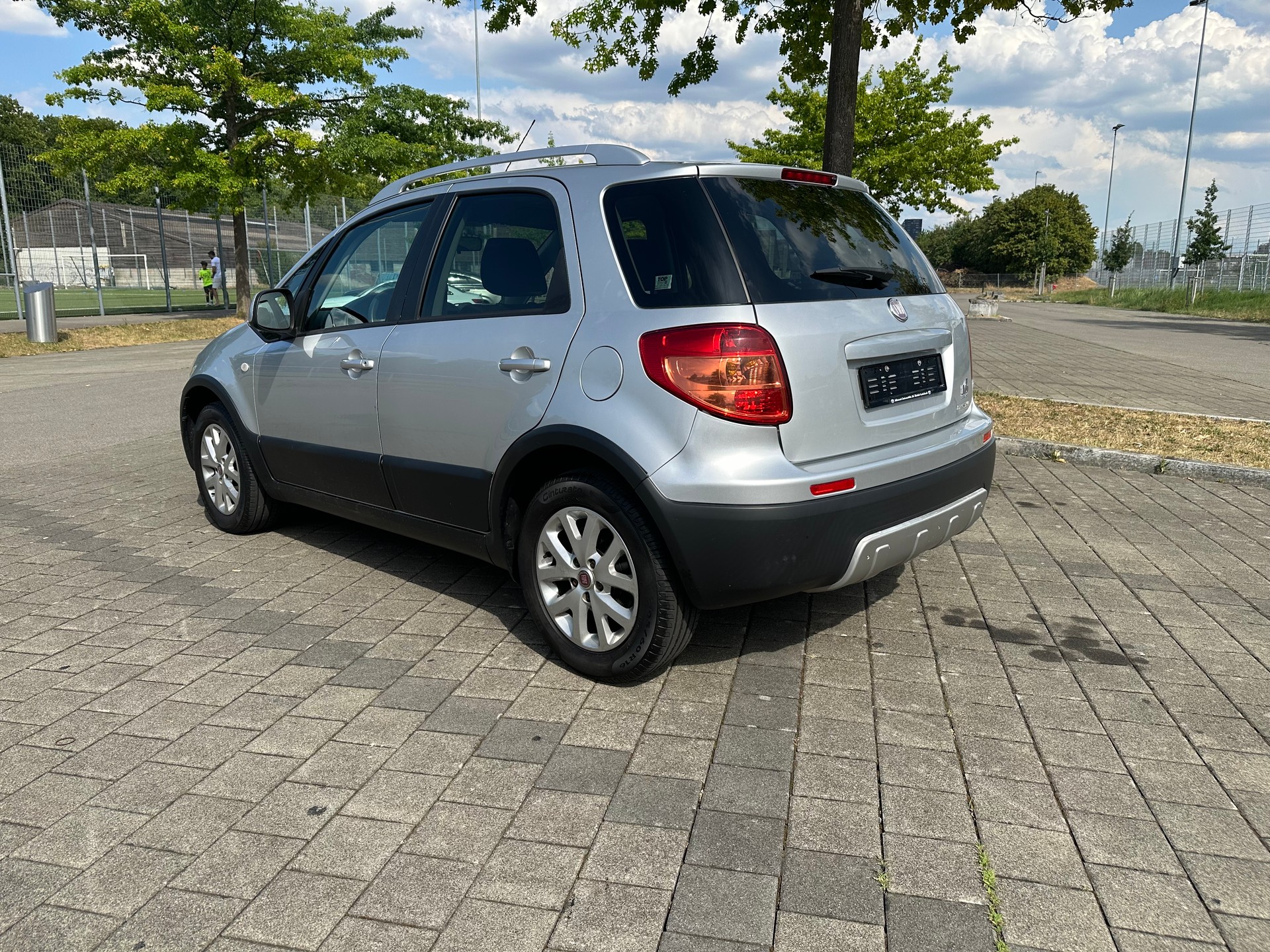 FIAT Sedici 1.6 4WD Emotion-image-6