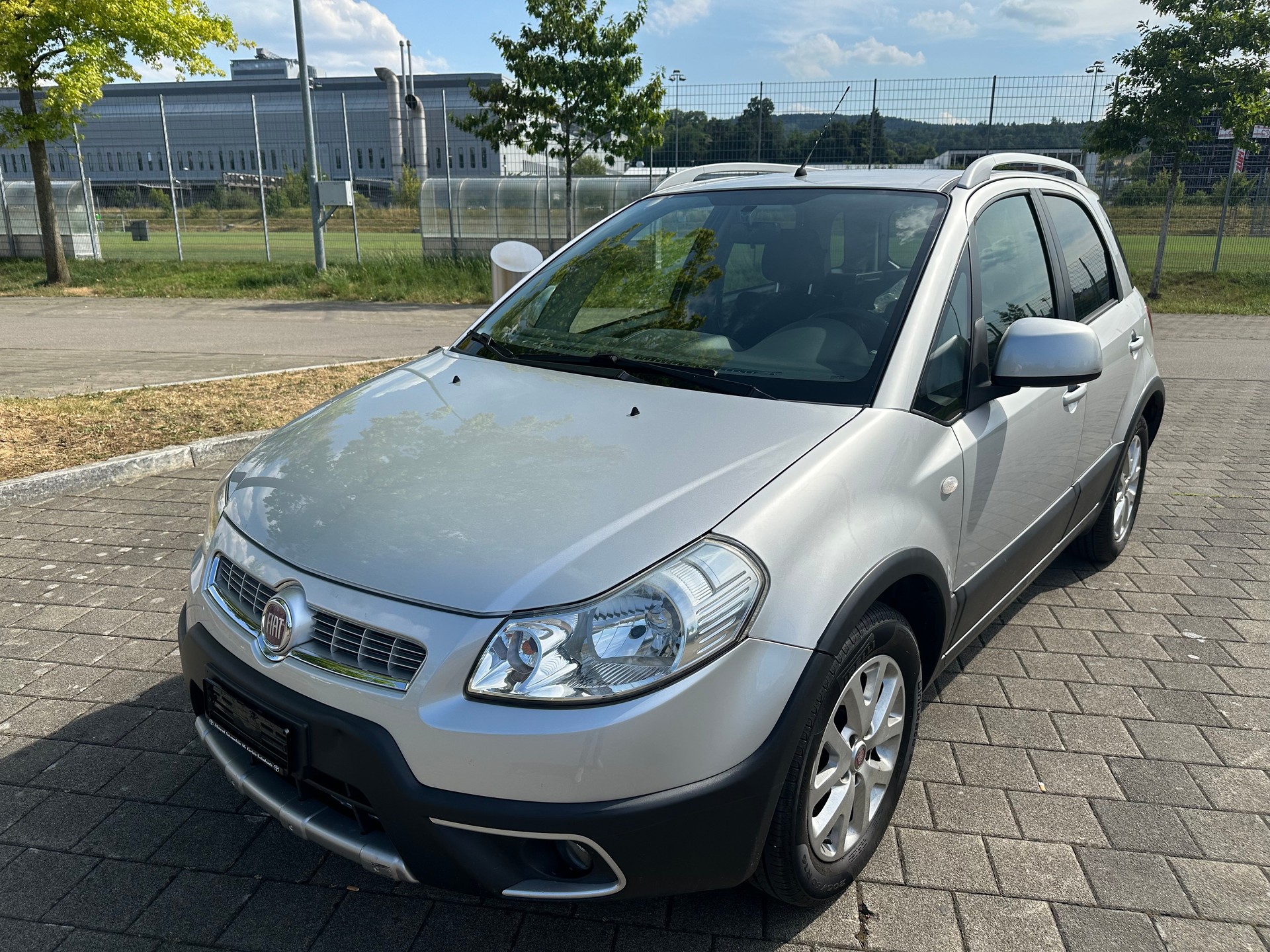 FIAT Sedici 1.6 4WD Emotion-image-0