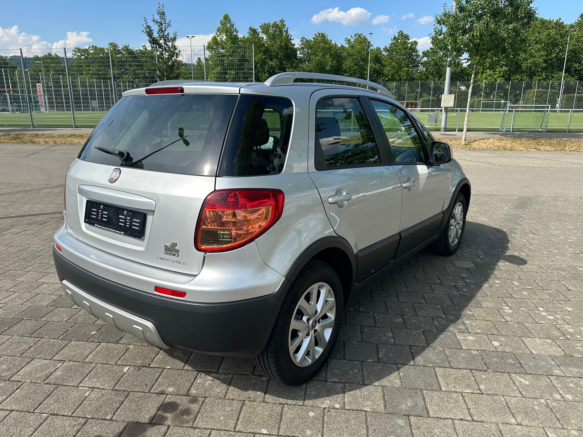 FIAT Sedici 1.6 4WD Emotion-image-4