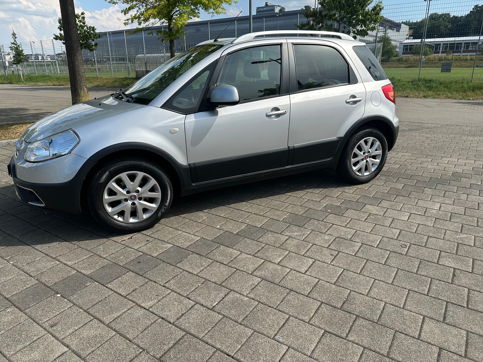 FIAT Sedici 1.6 4WD Emotion-image-7