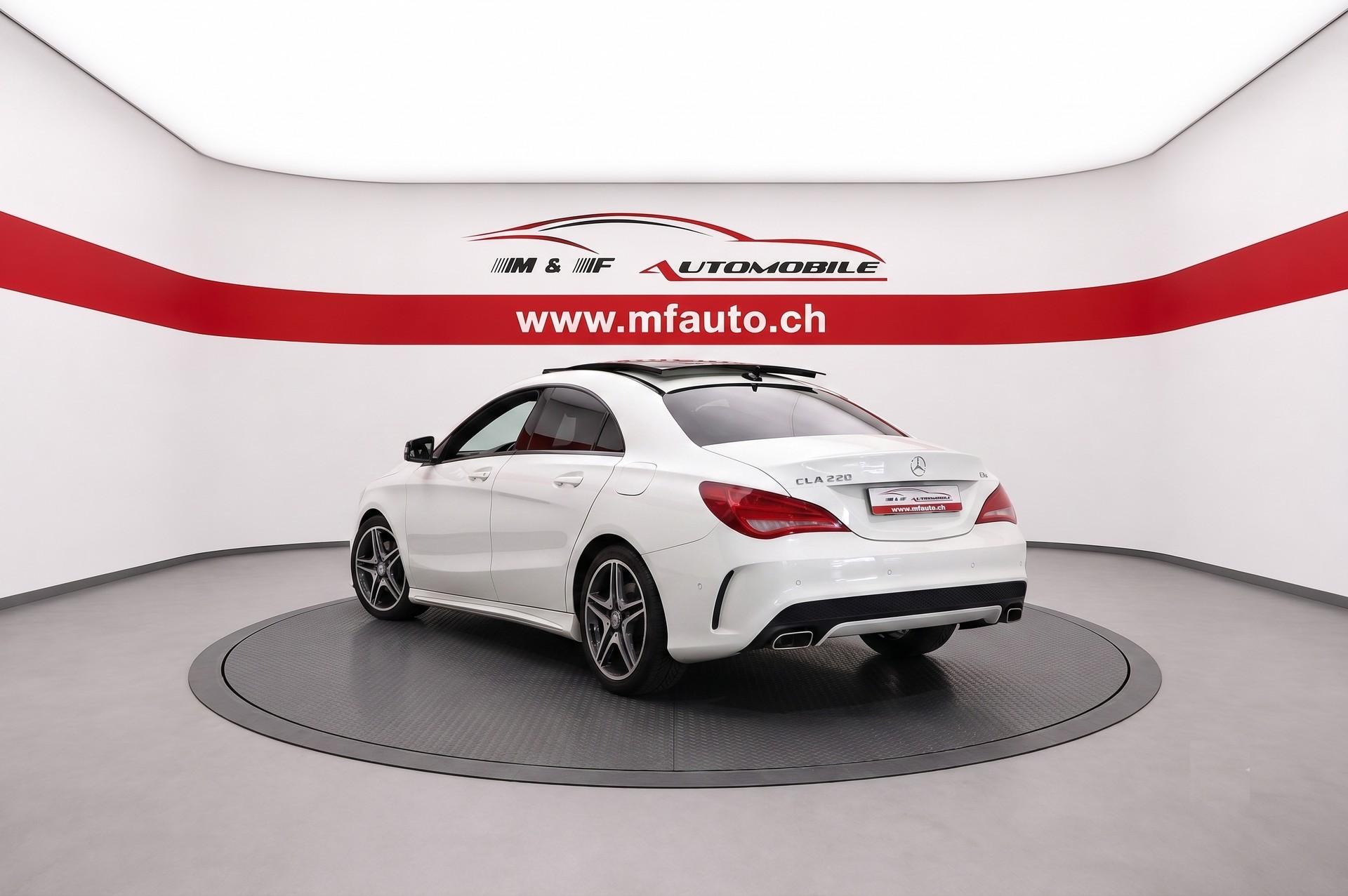 MERCEDES-BENZ CLA 220 CDI AMG Line-image-3