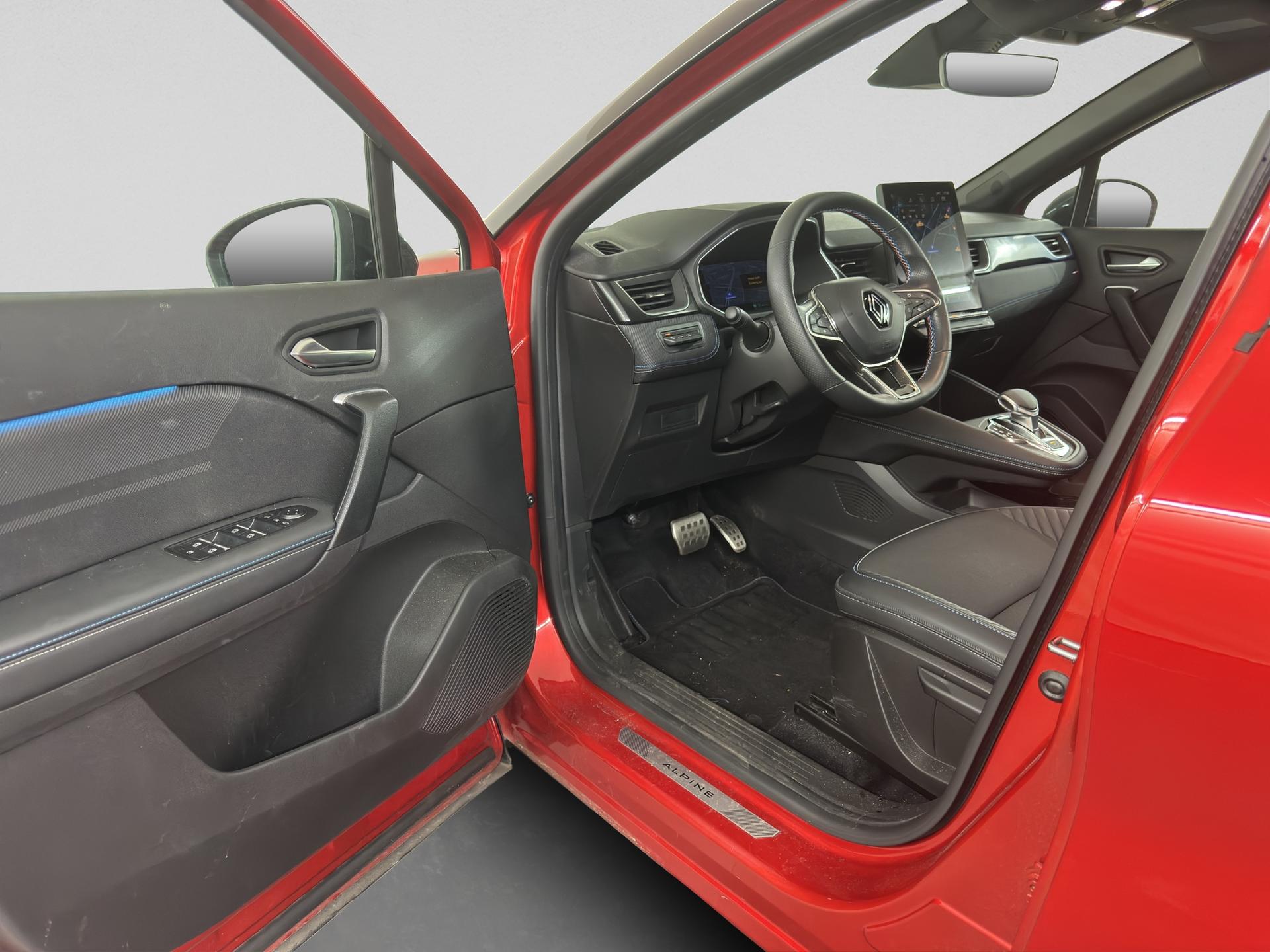 RENAULT Captur 1.6 E-Tech 145 Esprit Alpine DHT-image-26