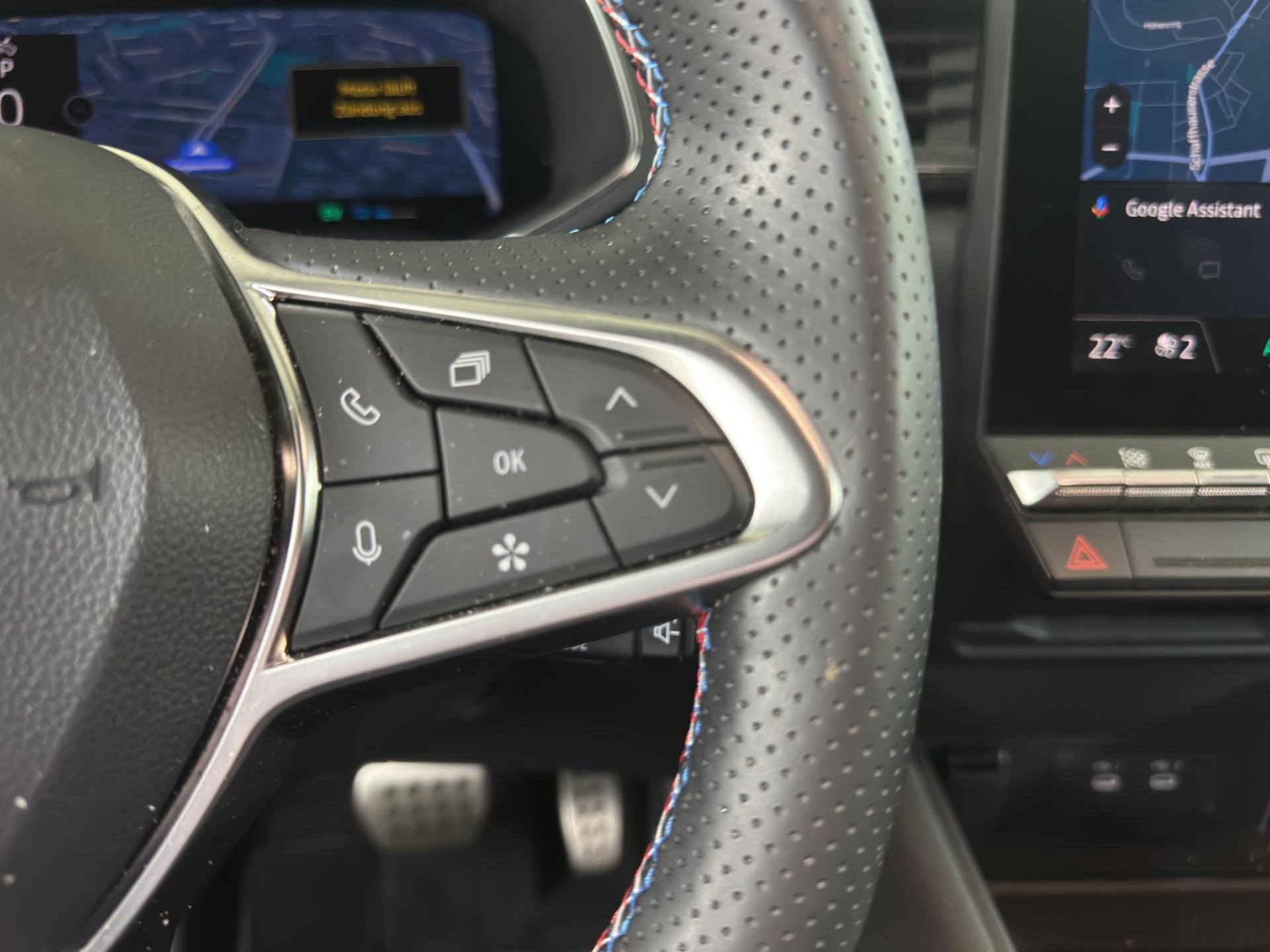 RENAULT Captur 1.6 E-Tech 145 Esprit Alpine DHT-image-25