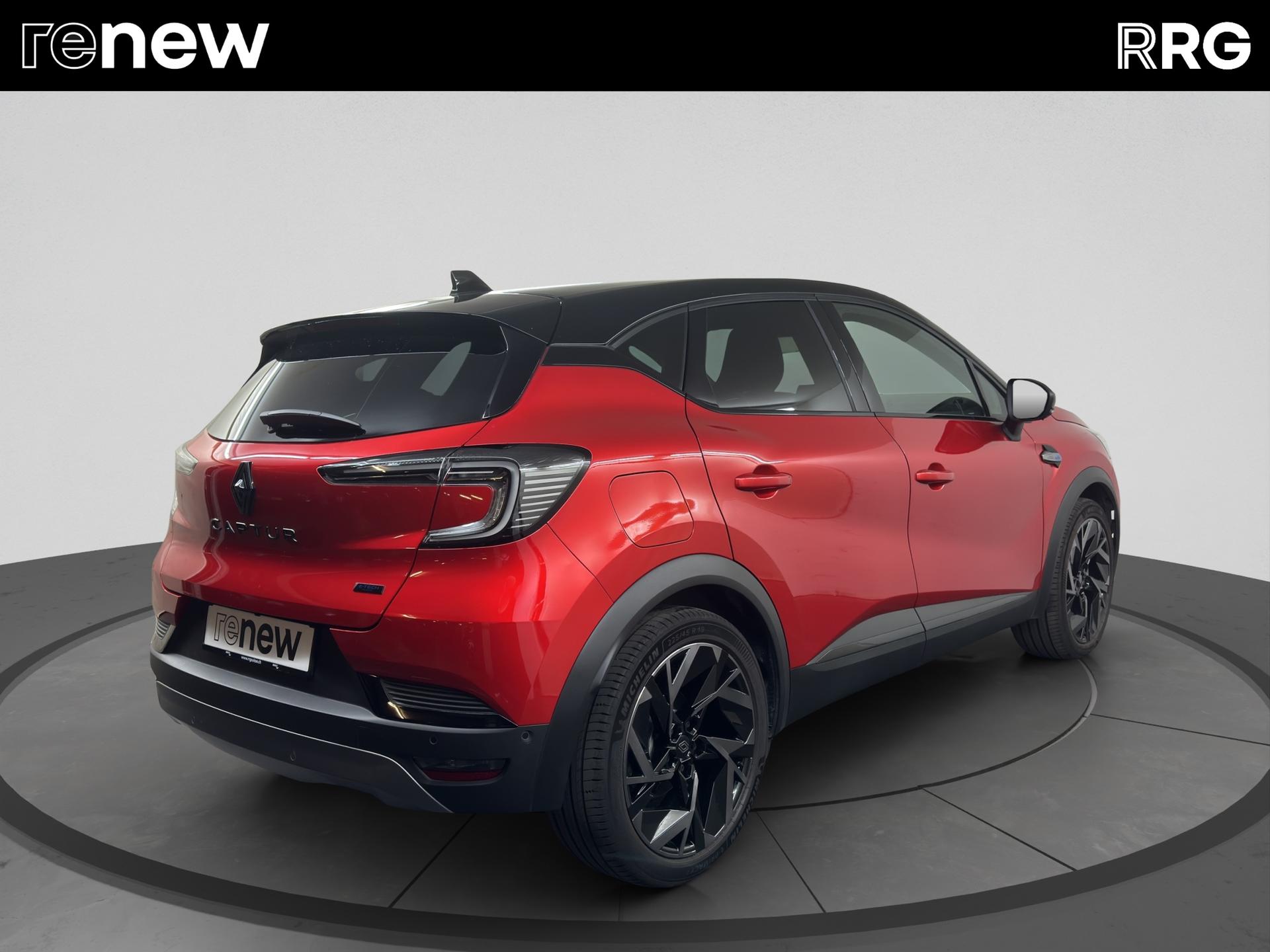 RENAULT Captur 1.6 E-Tech 145 Esprit Alpine DHT-image-2