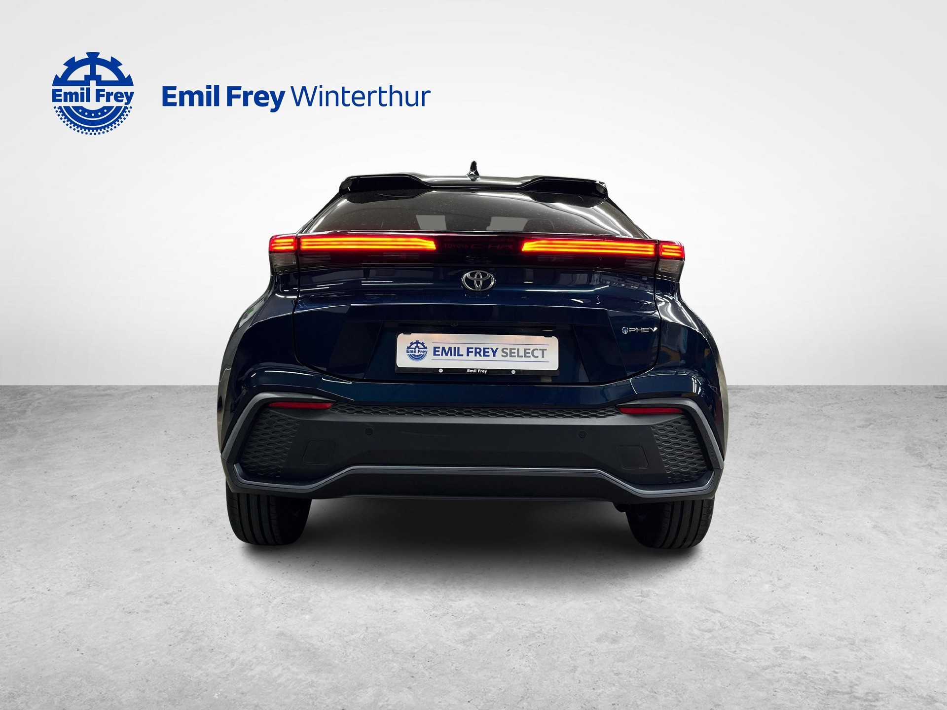 TOYOTA C-HR 2.0 PHEV Swiss Edition-image-3