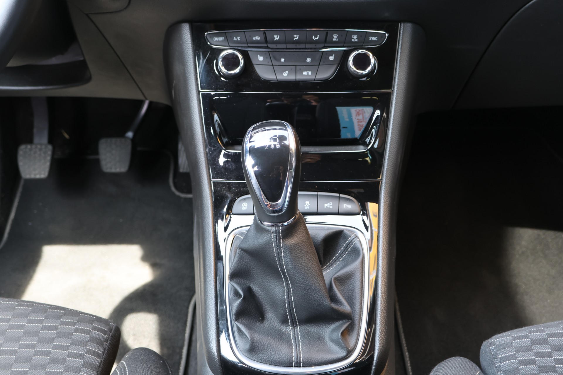 OPEL Astra 1.4 Turbo Dynamic-image-8