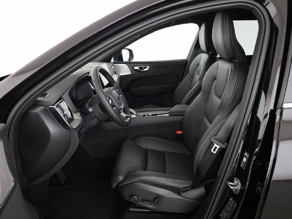 VOLVO XC60 2.0 T8 TE Ultra Bright eAWD-image-1