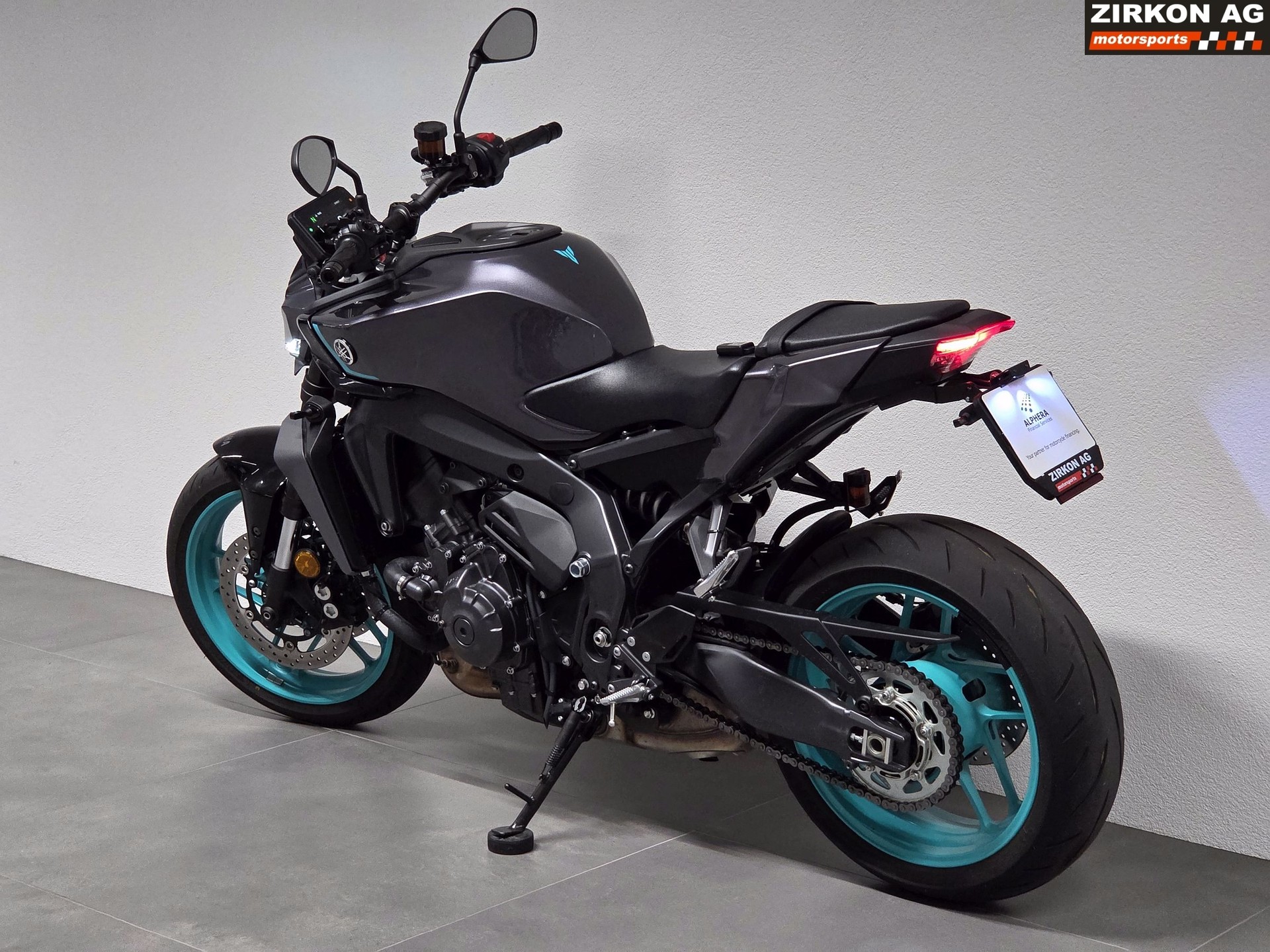 YAMAHA MT-09 Y-AMT-image-11