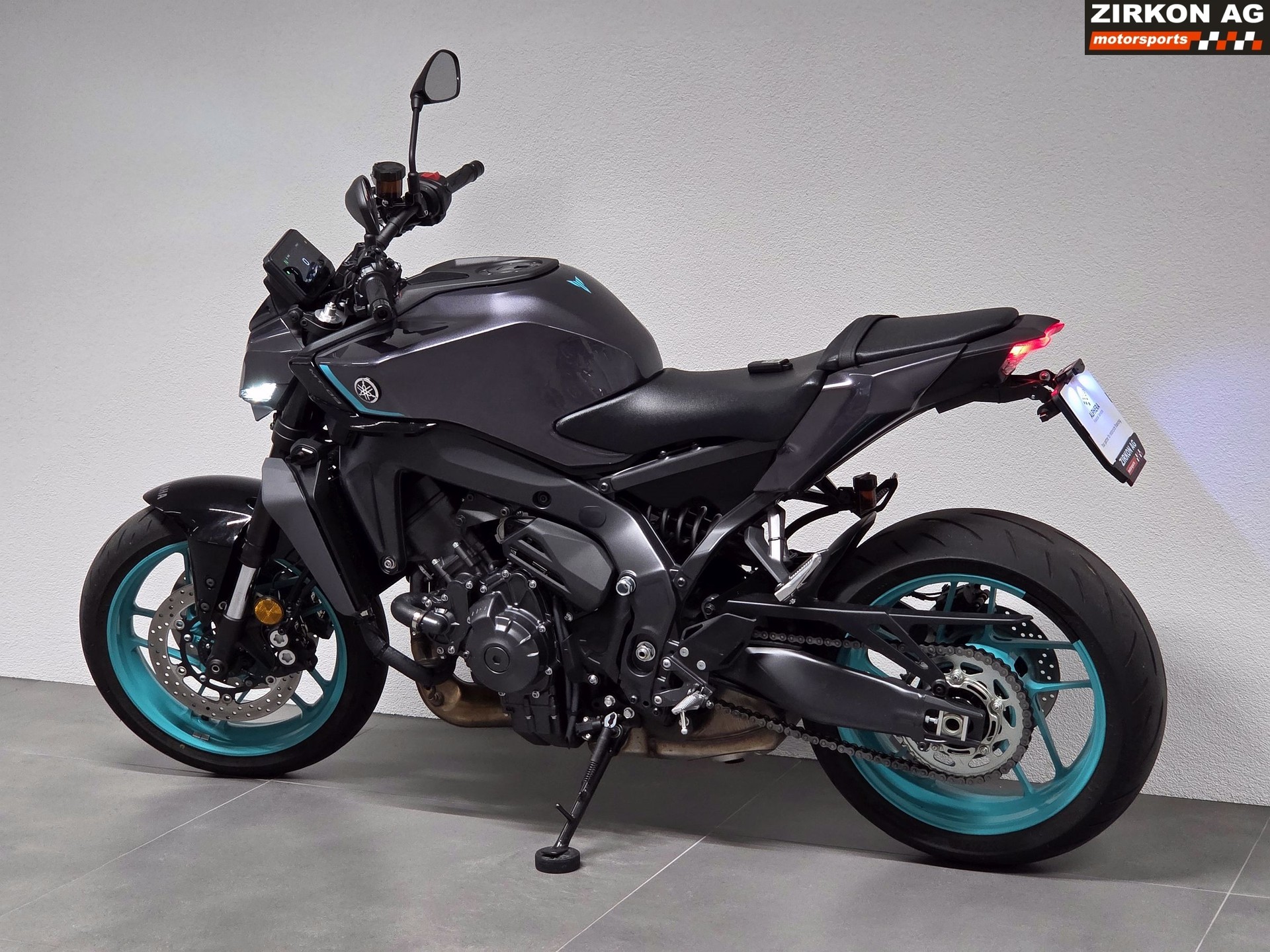 YAMAHA MT-09 Y-AMT-image-10