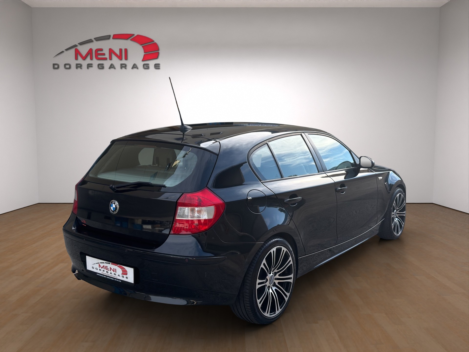 BMW 118d-image-6