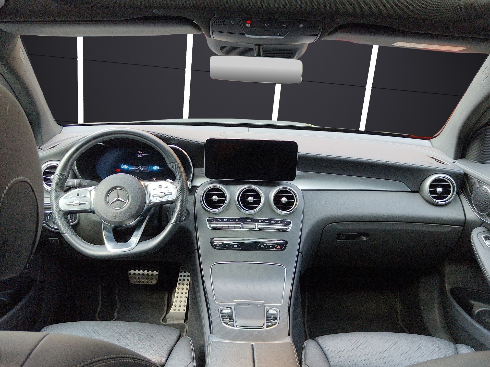 MERCEDES-BENZ GLC Coupé 200 AMG Line Plus 4Matic 9G-Tronic-image-8