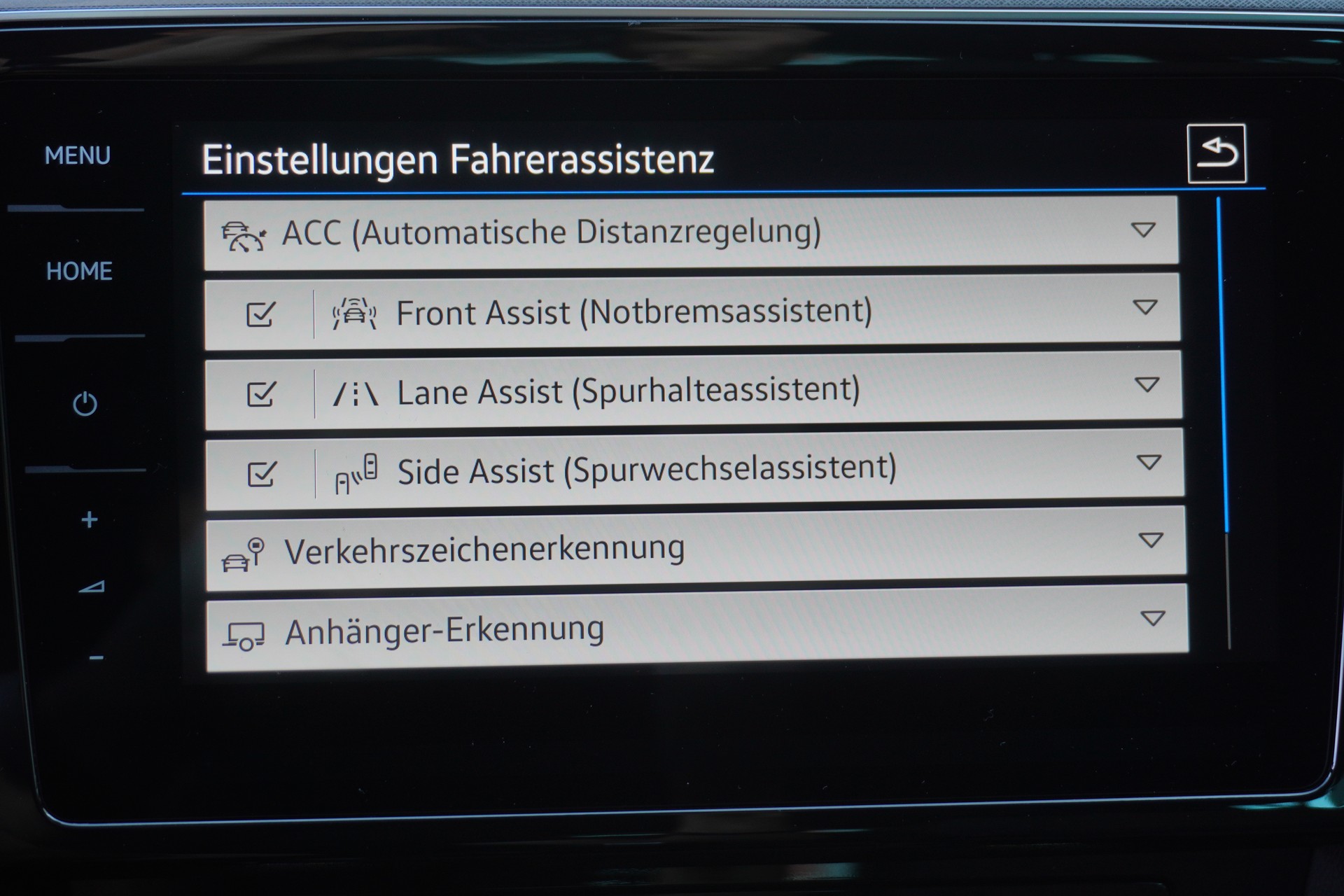VW Passat 2.0 TDI BMT Business DSG-image-25