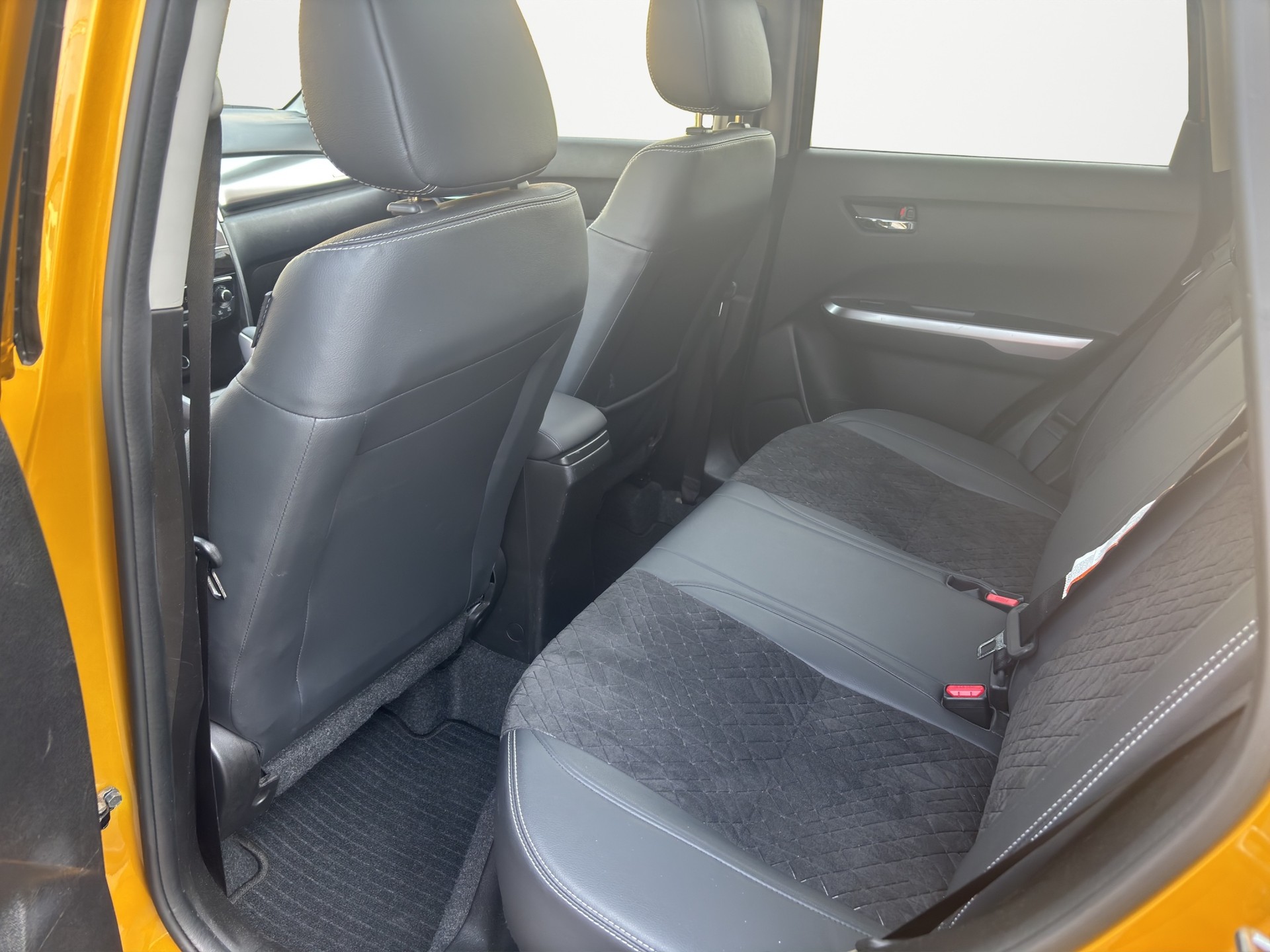 SUZUKI Vitara 1.4 Boosterjet Piz Sulai Top Hybrid Automatic-image-10