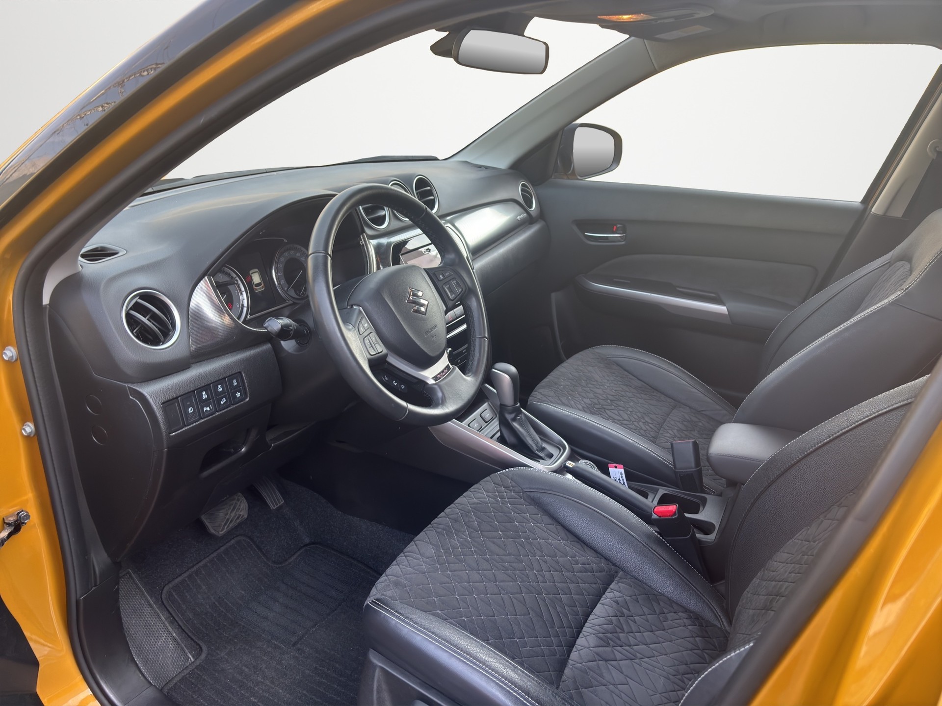 SUZUKI Vitara 1.4 Boosterjet Piz Sulai Top Hybrid Automatic-image-8