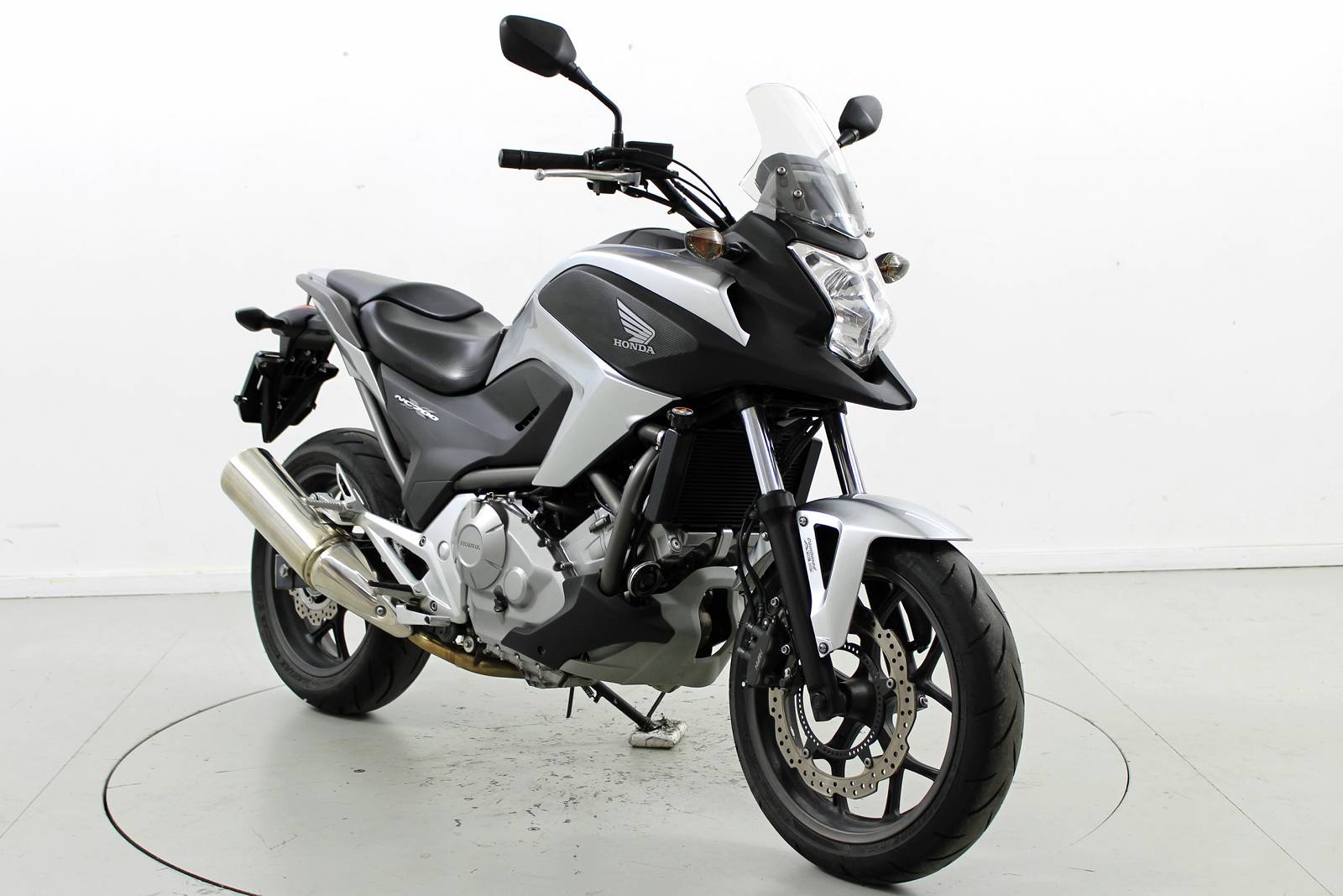 HONDA NC 700-showroom-element-1