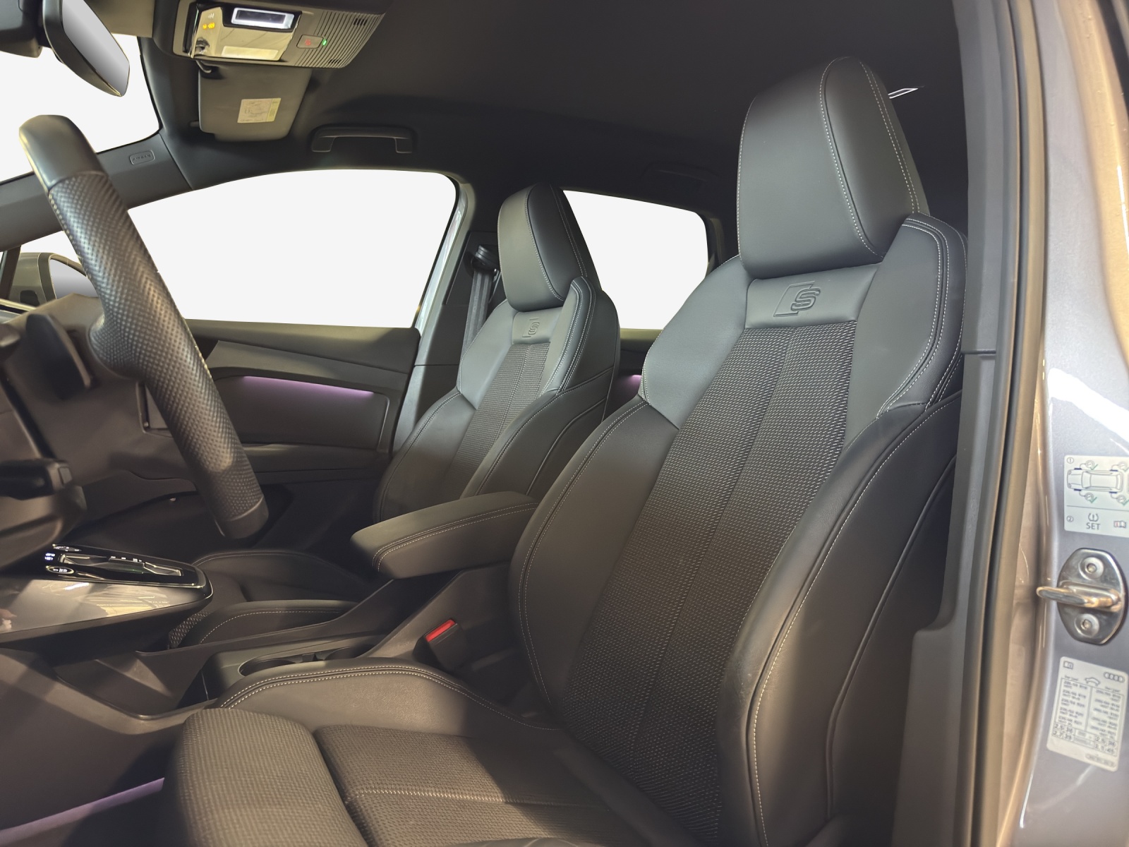 AUDI Q4 e-tron 40-image-15