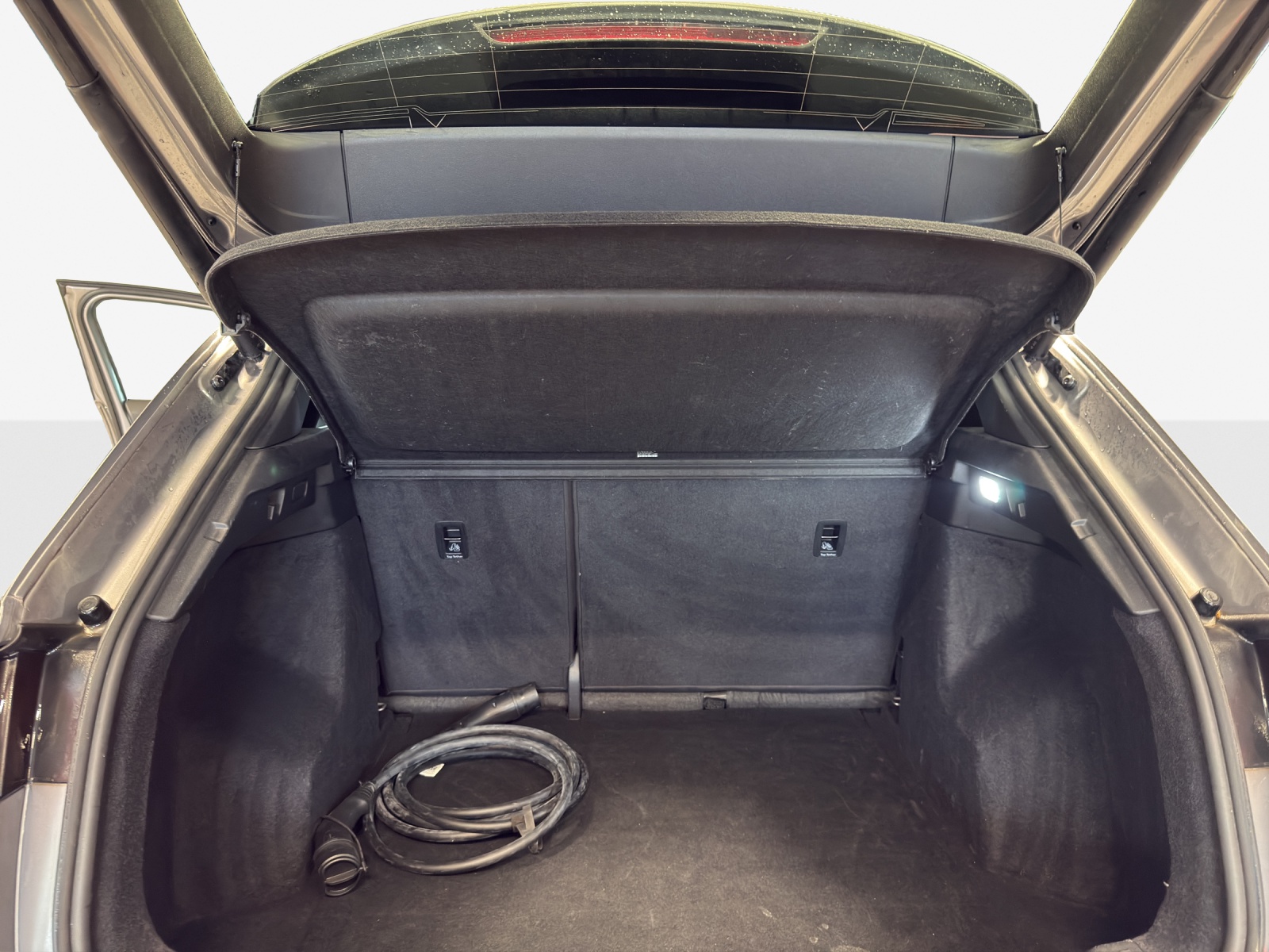 AUDI Q4 e-tron 40-image-12