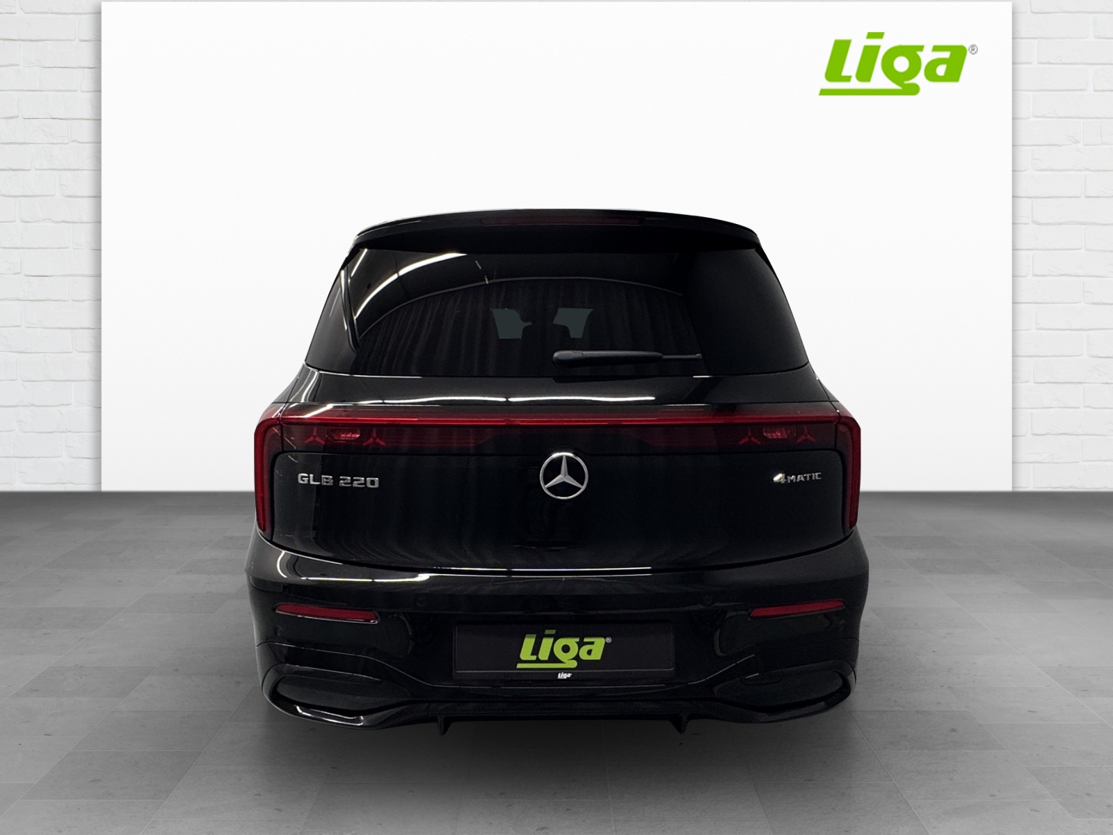MERCEDES-BENZ GLB 220 4Matic-image-4