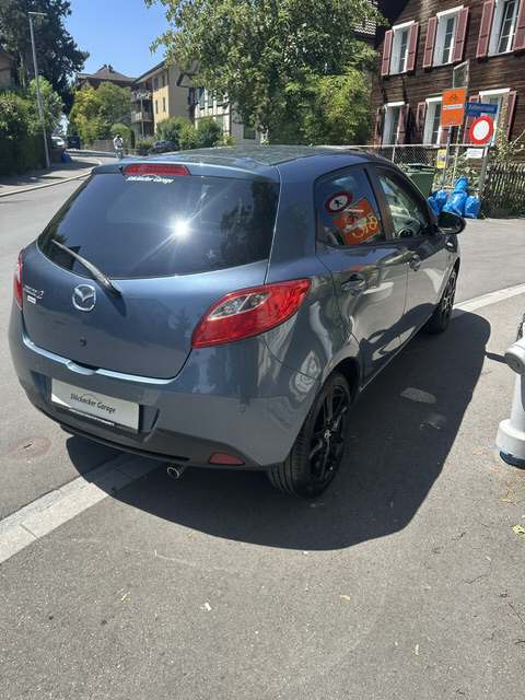 MAZDA 2 1.3 84 MZR Suisse Edition+-image-10