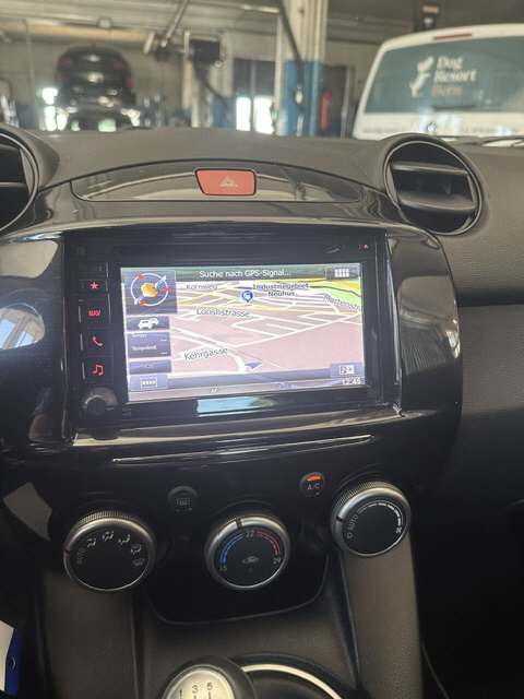 MAZDA 2 1.3 84 MZR Suisse Edition+-image-5