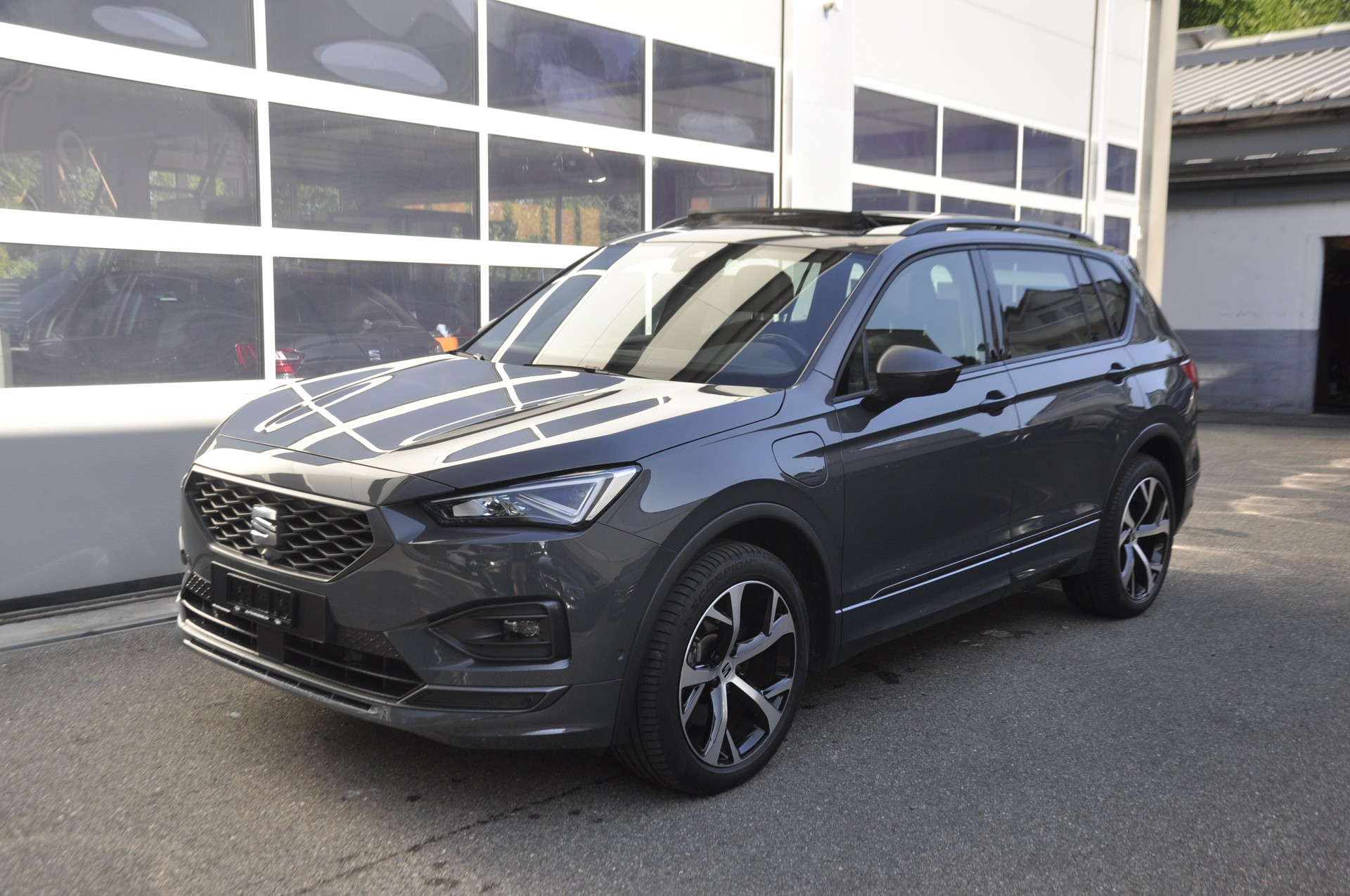 SEAT Tarraco 1.4 e-HYBRID DSG Hola FR I Panoramadach-image-13