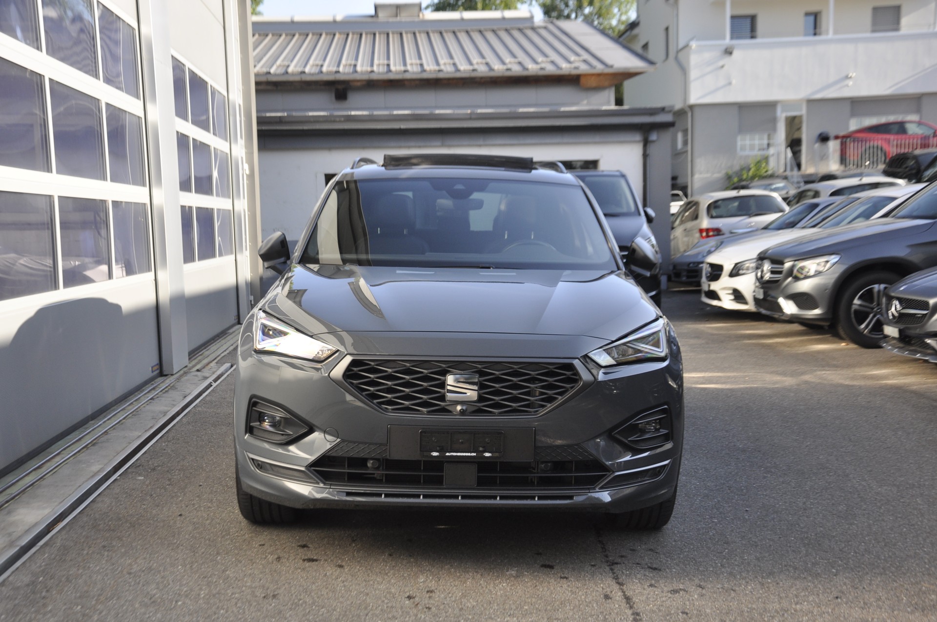 SEAT Tarraco 1.4 e-HYBRID DSG Hola FR I Panoramadach-image-1