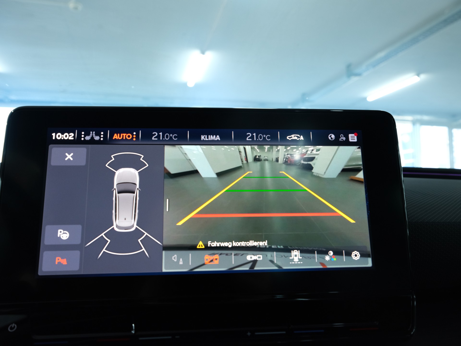 CUPRA LEON ST 2.0 TSI VZ DSG 4Drive *Panorama* *CarPlay* *Rückfahrkamera*-image-18
