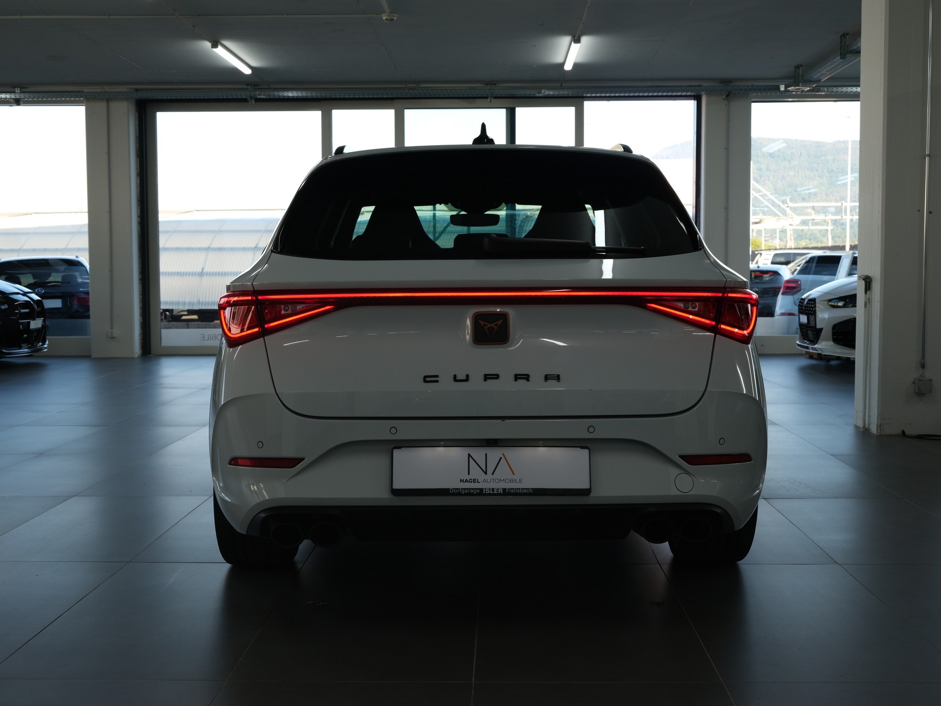 CUPRA LEON ST 2.0 TSI VZ DSG 4Drive *Panorama* *CarPlay* *Rückfahrkamera*-showroom-element-3