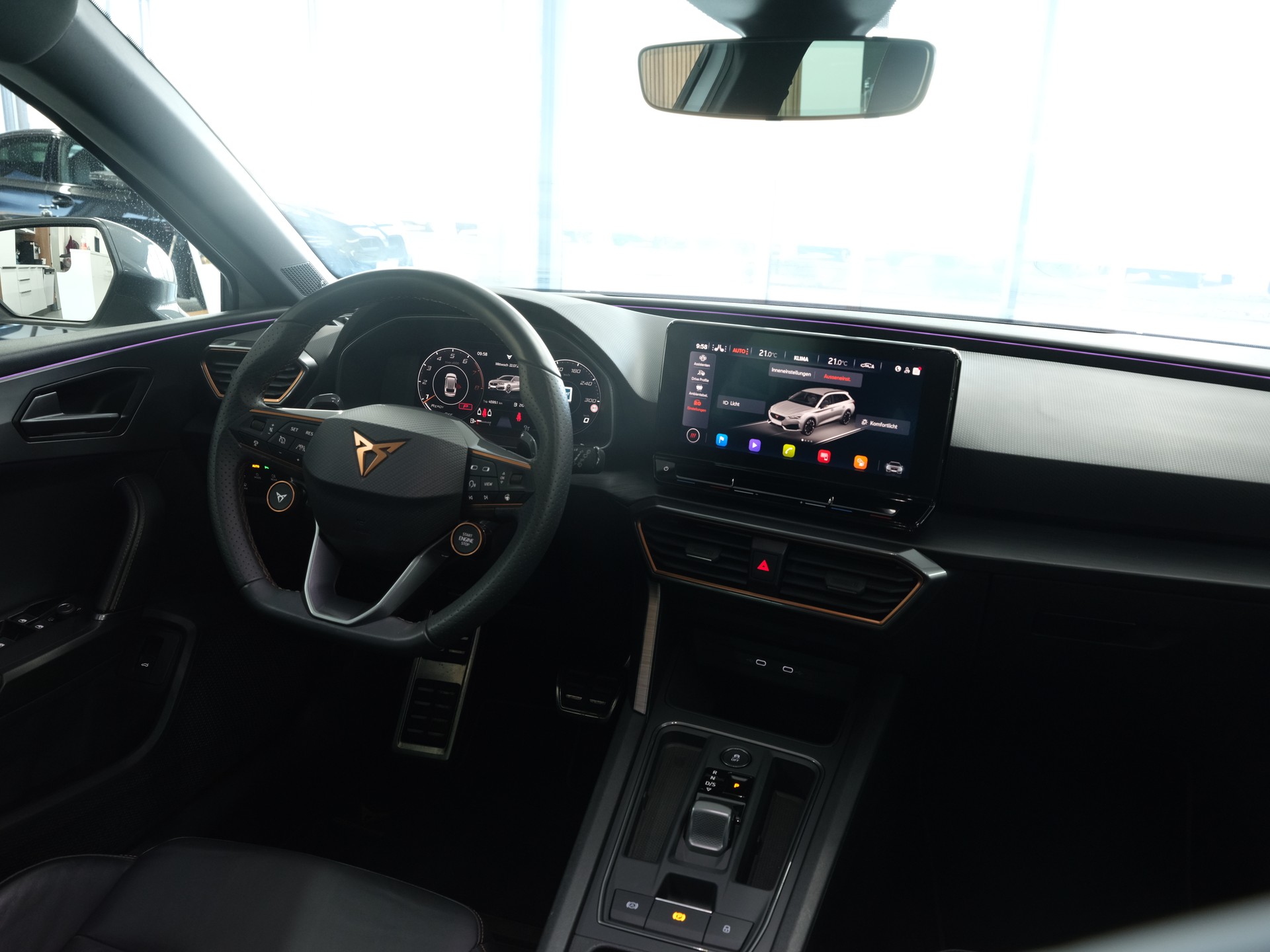 CUPRA LEON ST 2.0 TSI VZ DSG 4Drive *Panorama* *CarPlay* *Rückfahrkamera*-image-17