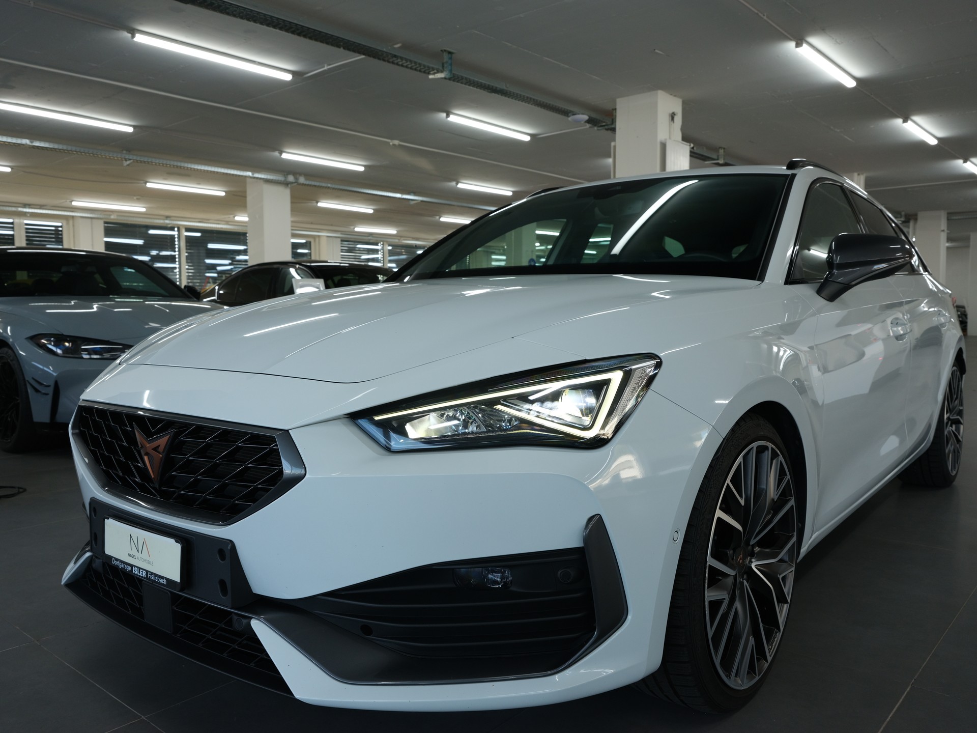 CUPRA LEON ST 2.0 TSI VZ DSG 4Drive *Panorama* *CarPlay* *Rückfahrkamera*-image-7