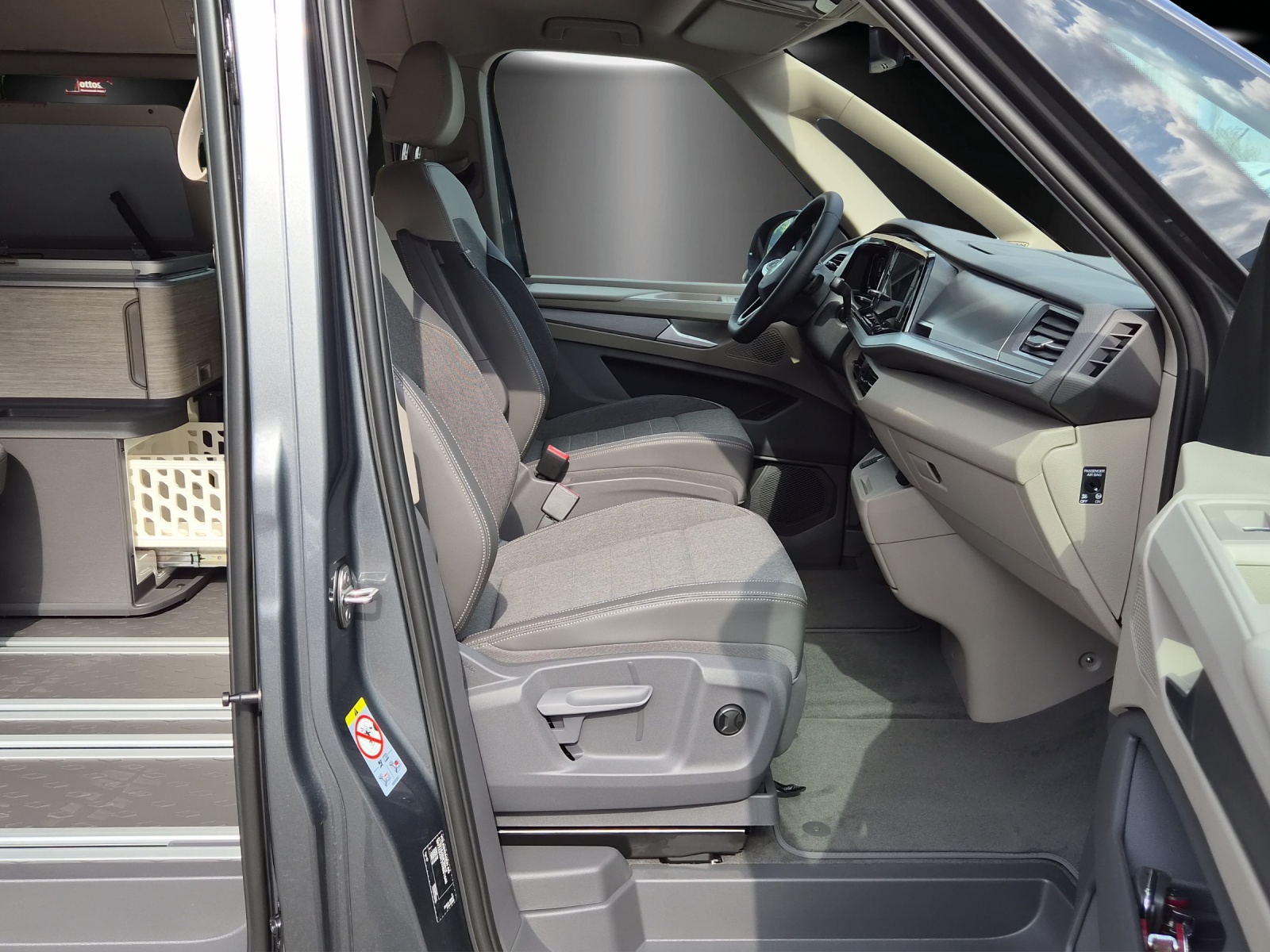 VW California eHybrid Ocean Liberty 4Motion-image-8