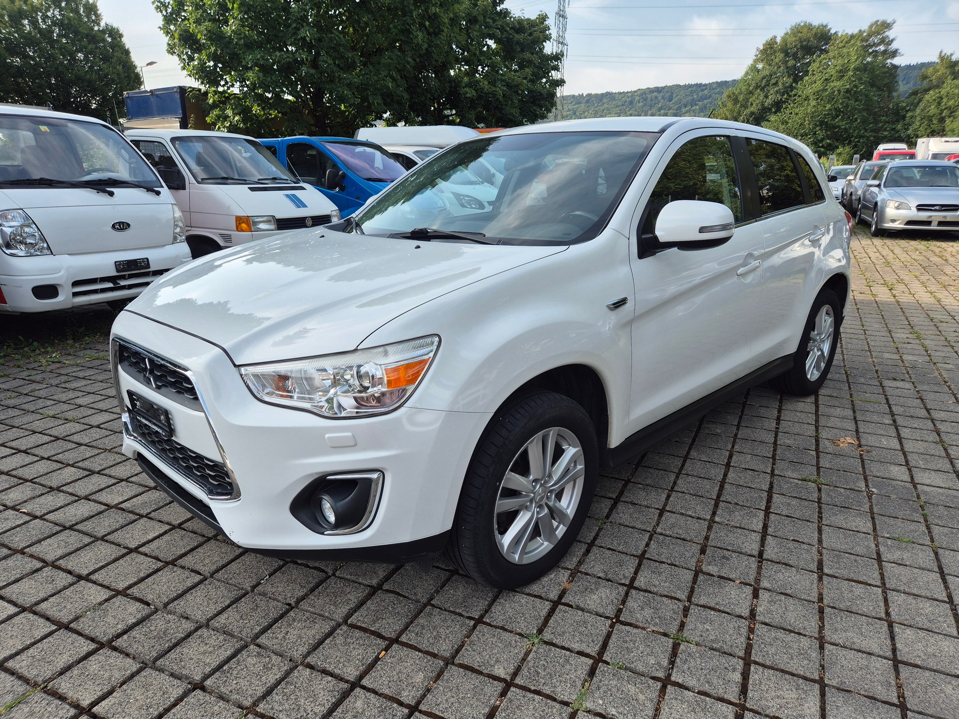 MITSUBISHI ASX 2.2 DID Navigator 4WD Automatic-image-2