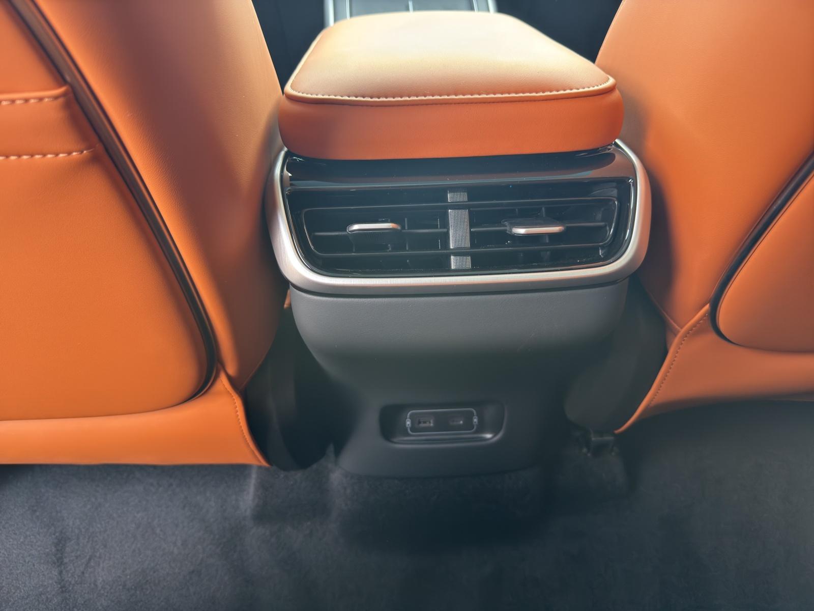 XPENG G9 Performance AWD-image-15