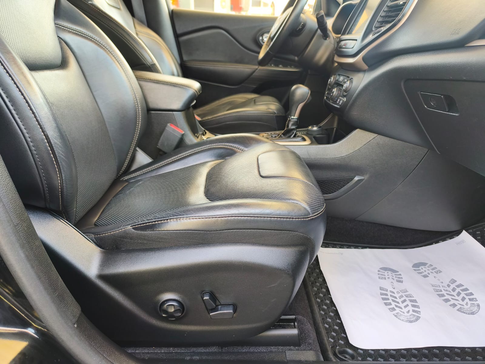 JEEP Cherokee 2.2TD Limited AWD 9ATX-image-12