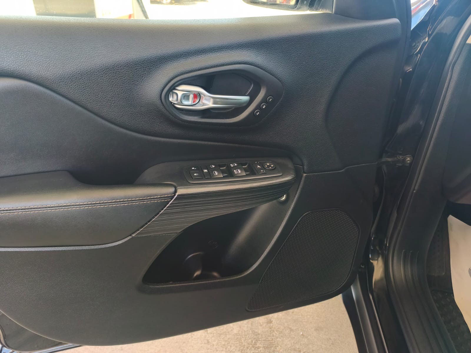 JEEP Cherokee 2.2TD Limited AWD 9ATX-image-20
