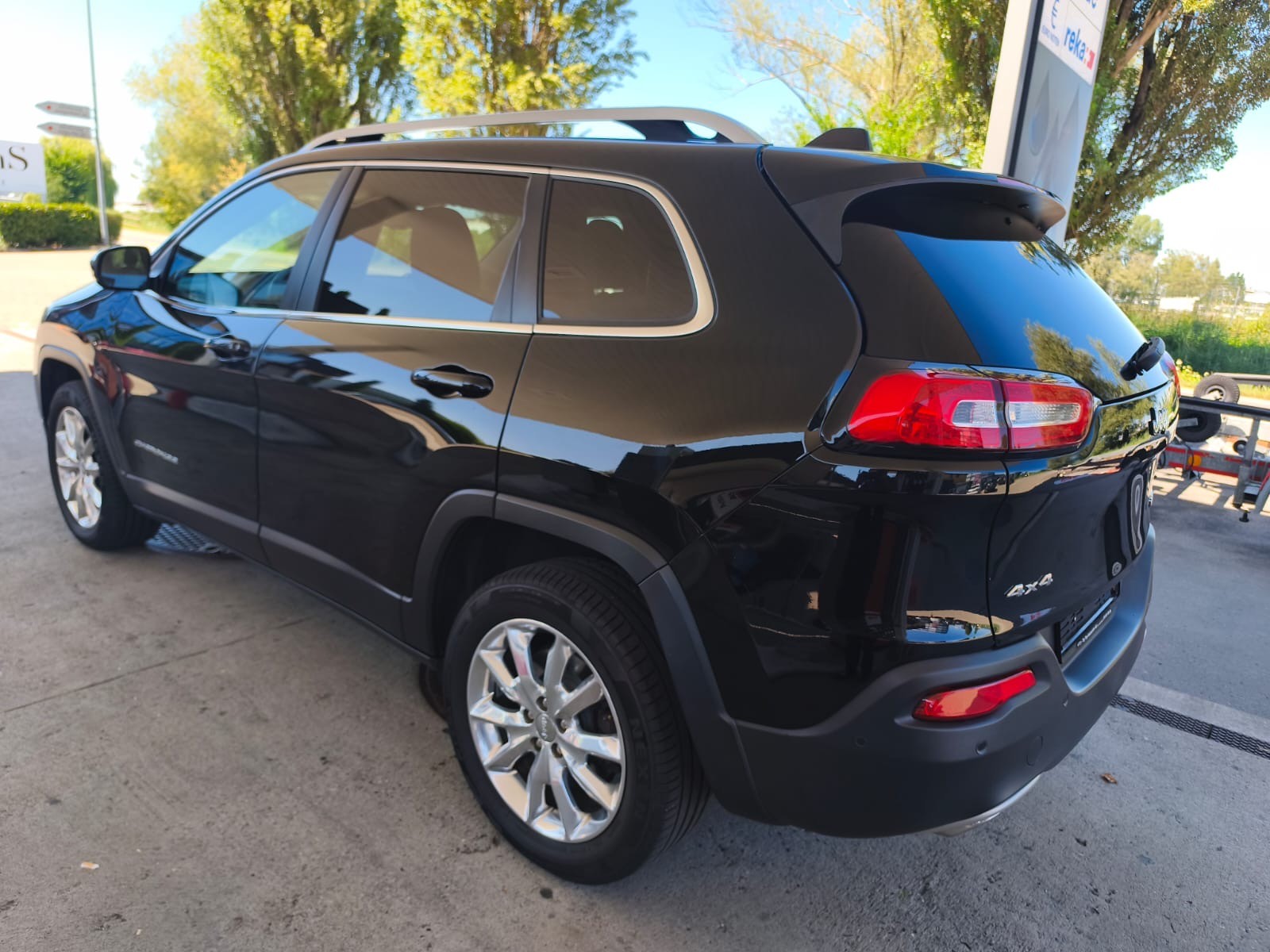 JEEP Cherokee 2.2TD Limited AWD 9ATX-image-5