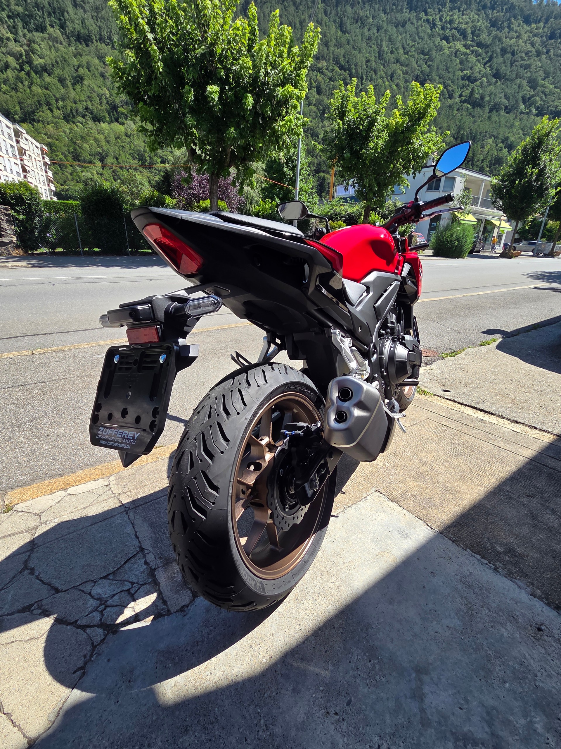HONDA CB 500 Hornet-image-1