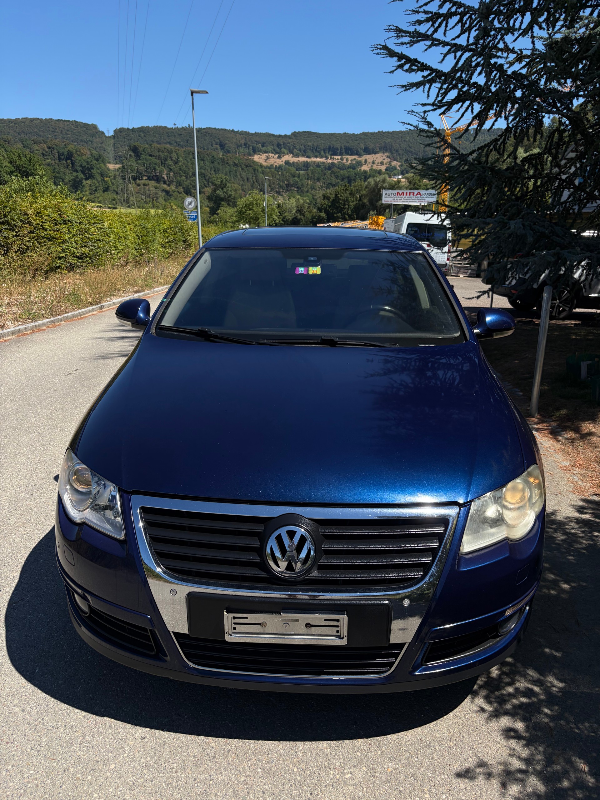 VW Passat 2.0 TDI Trendline-image-8
