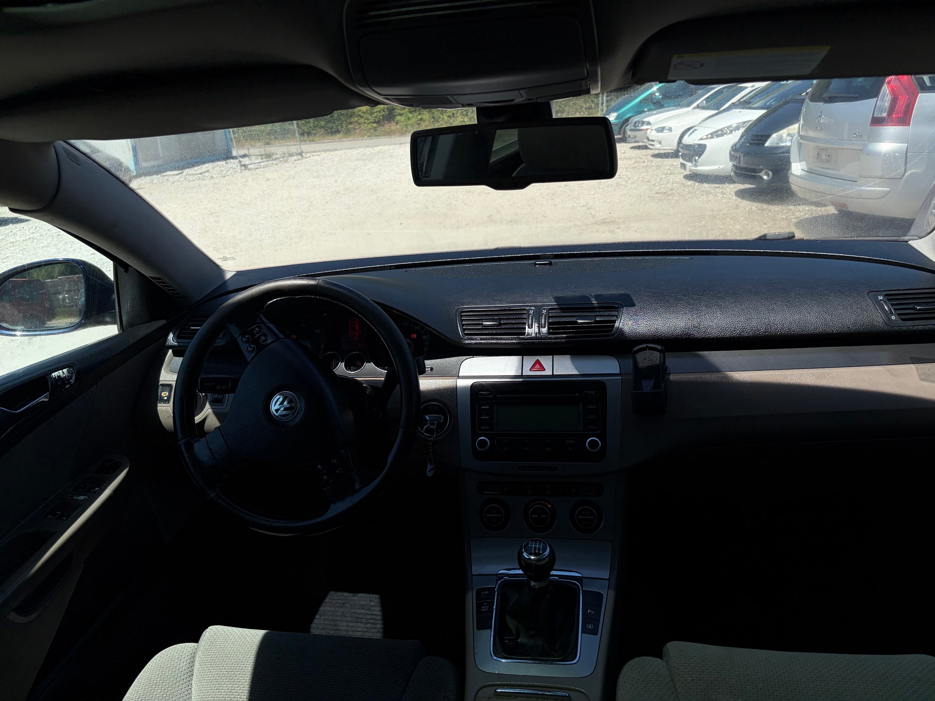 VW Passat 2.0 TDI Trendline-image-7