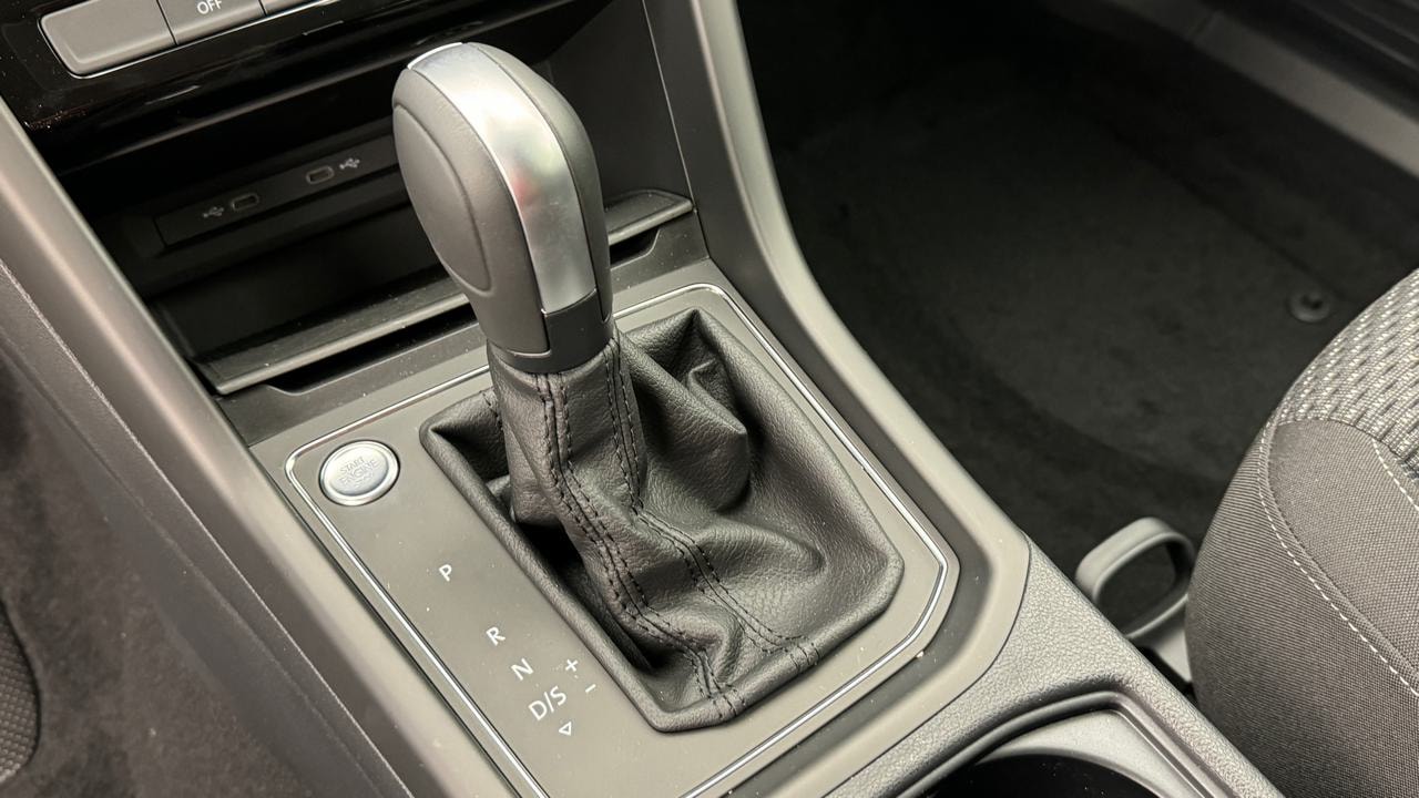 VW Touran 1.5 TSI EVO Limited-image-10