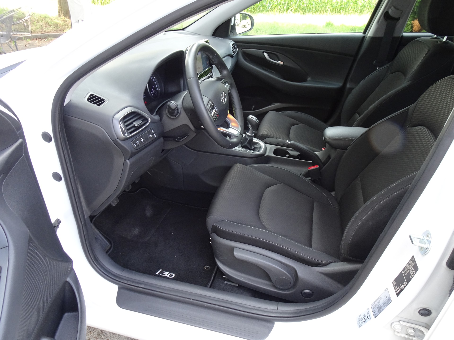 HYUNDAI i30 1.4 T-GDi Vertex-image-6