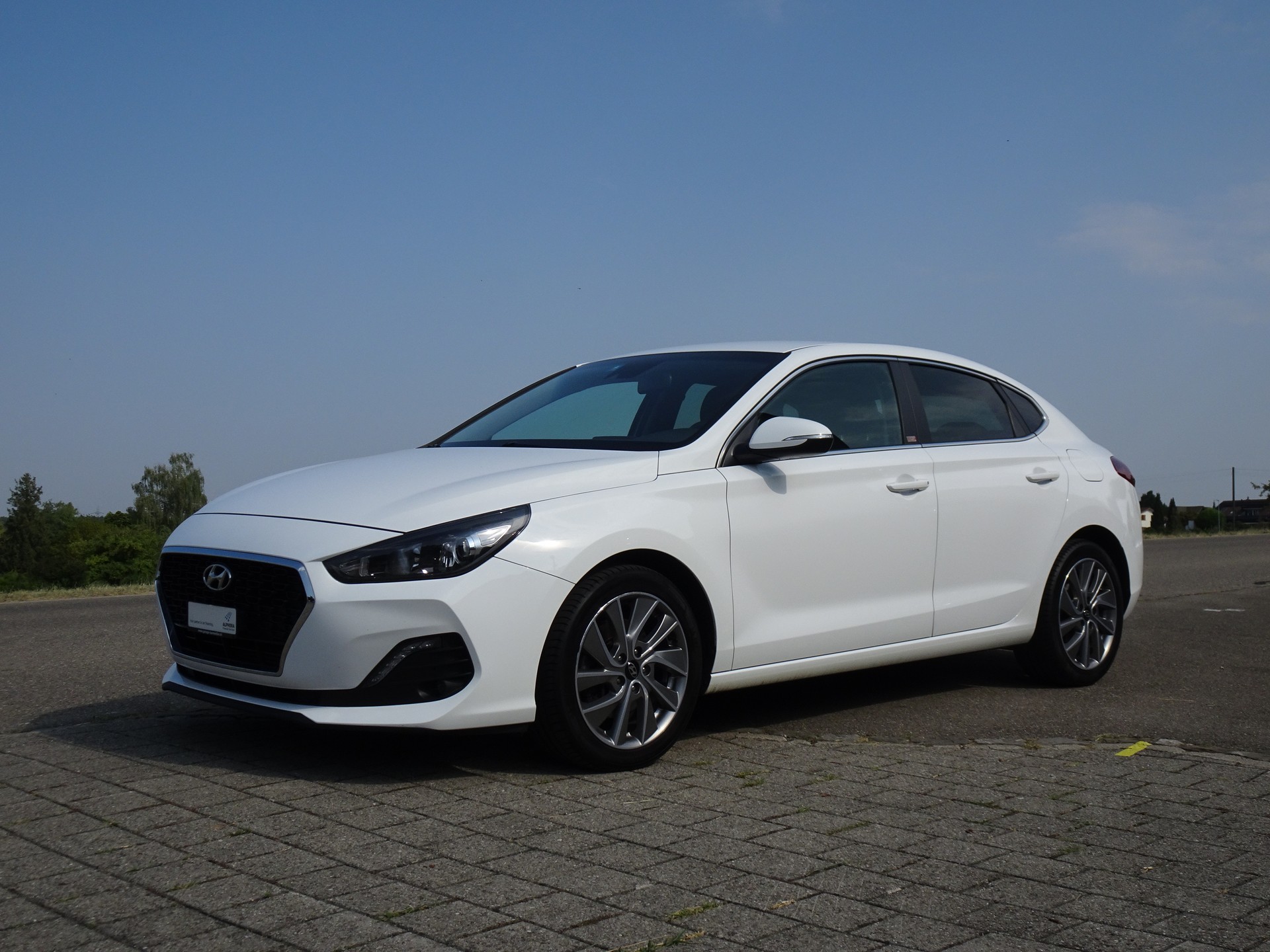 HYUNDAI i30 1.4 T-GDi Vertex-image-0