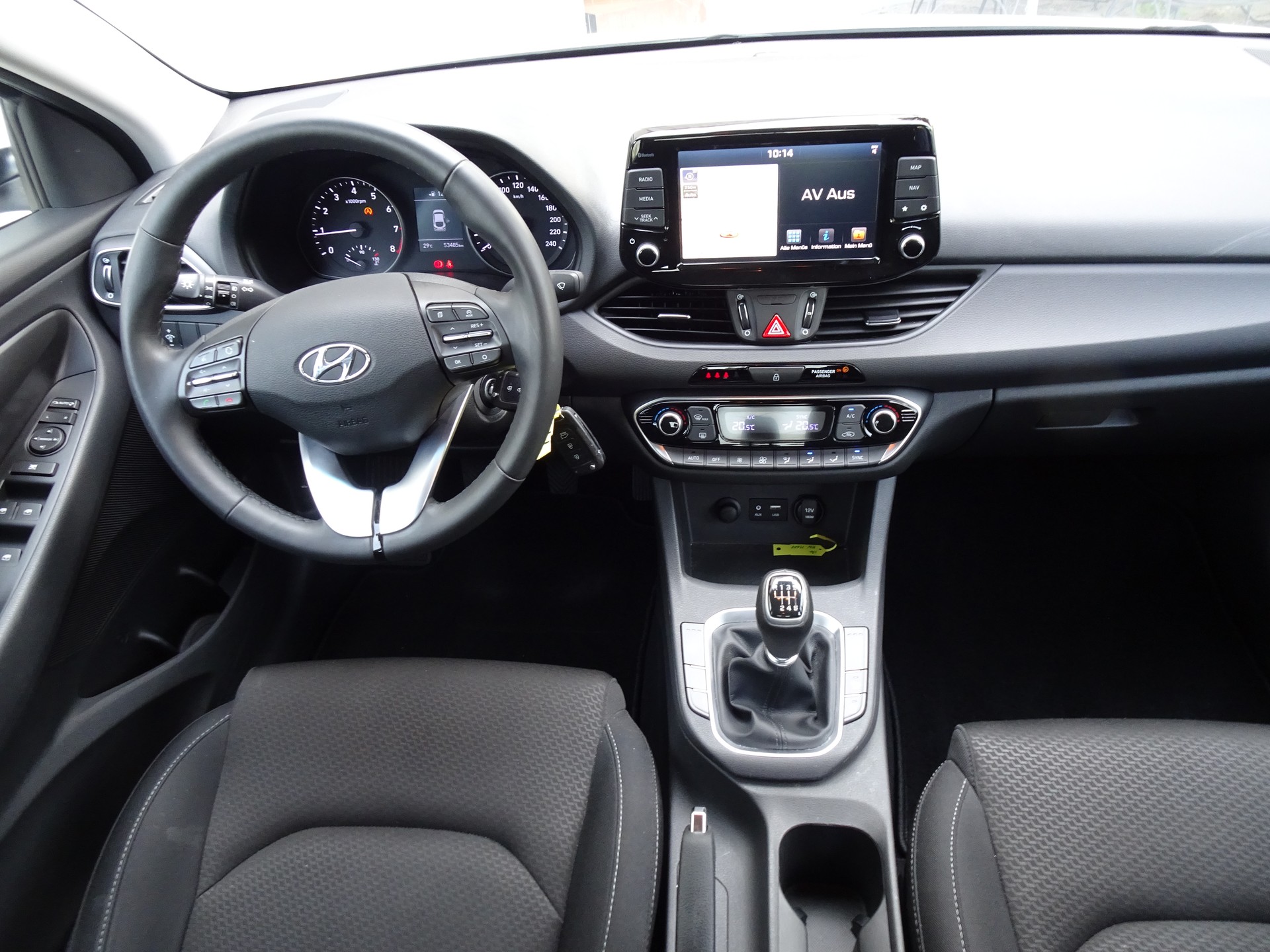 HYUNDAI i30 1.4 T-GDi Vertex-image-8