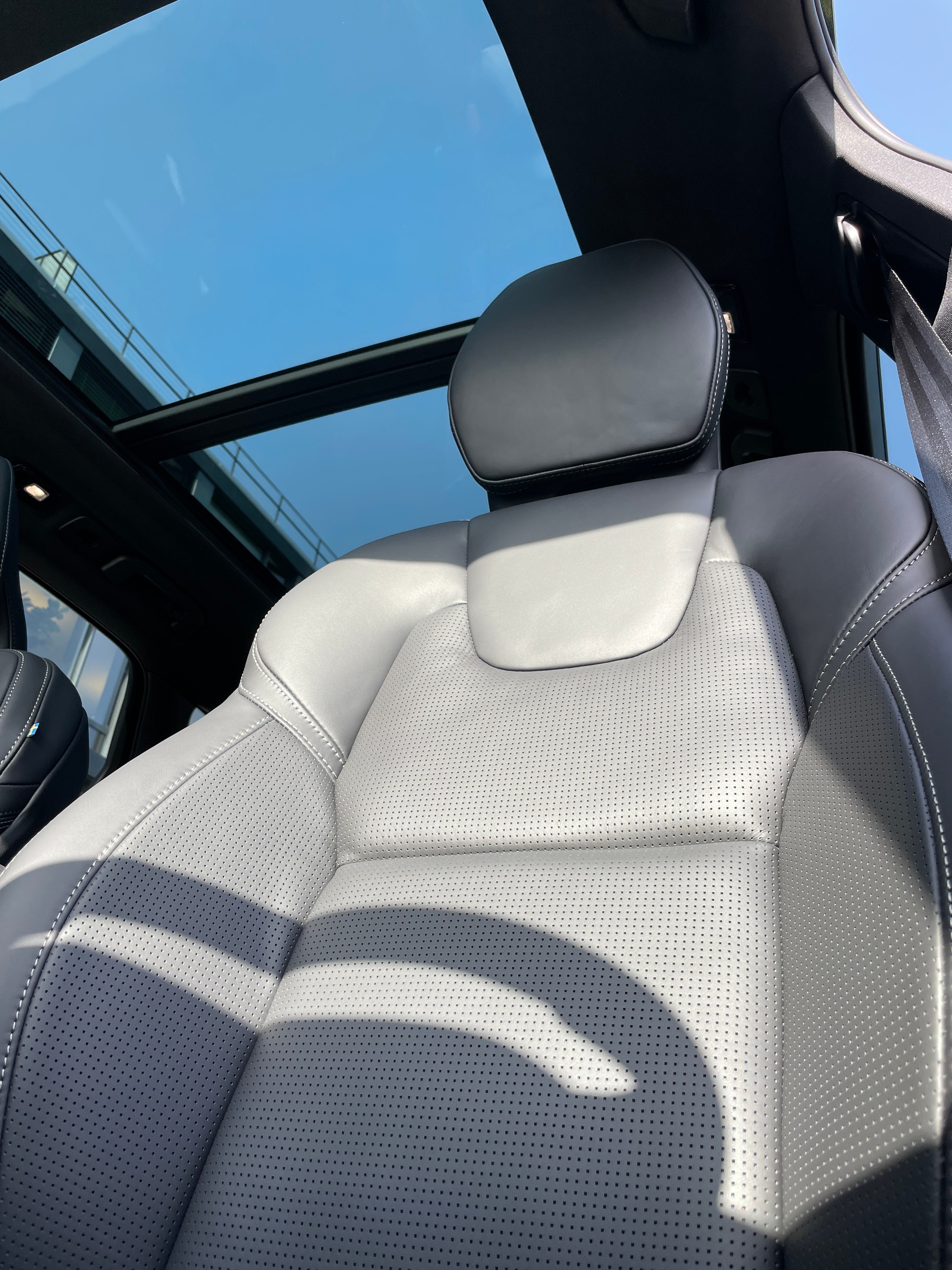 VOLVO XC60 T6 eAWD PluginHybrid Ultra Dark Geartronic-image-13