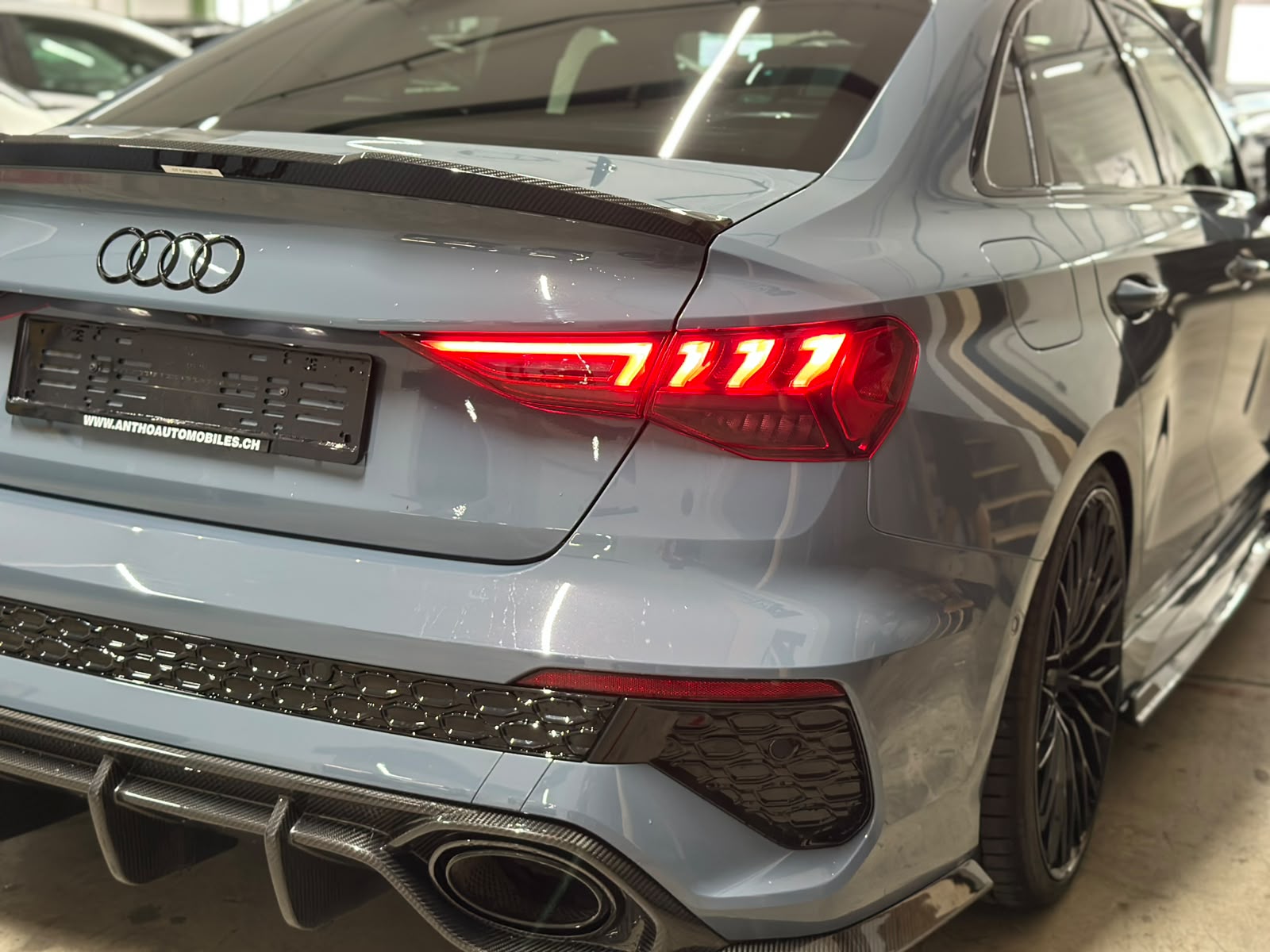 AUDI RS3 Limousine 2.5 TSI MTM Quattro S-tronic-image-6
