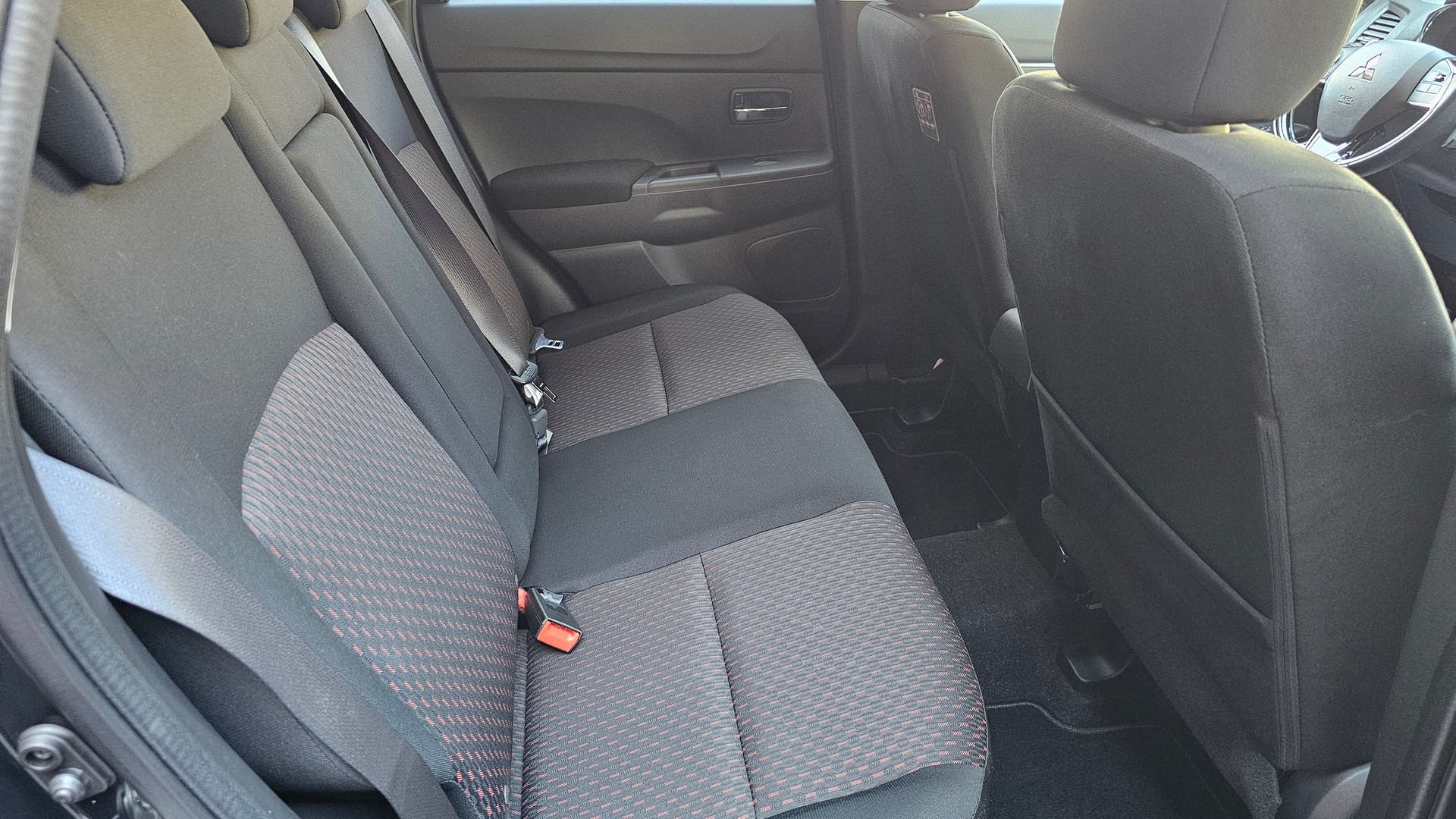 MITSUBISHI ASX 2.2 DID Diamond 4WD Automatic-image-13