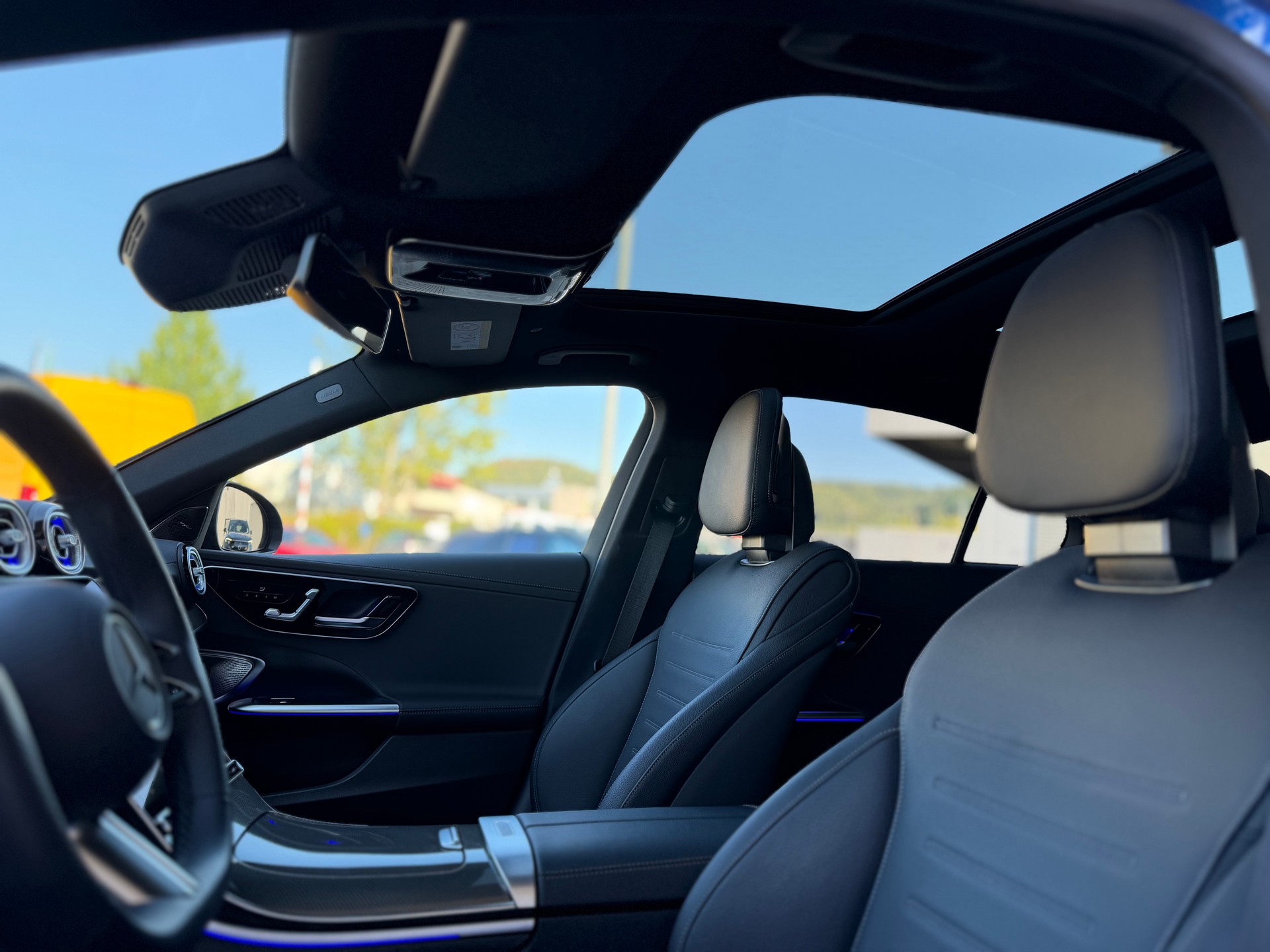 MERCEDES-BENZ C 220 d AMG Line 4 Matic Swiss Star-image-4
