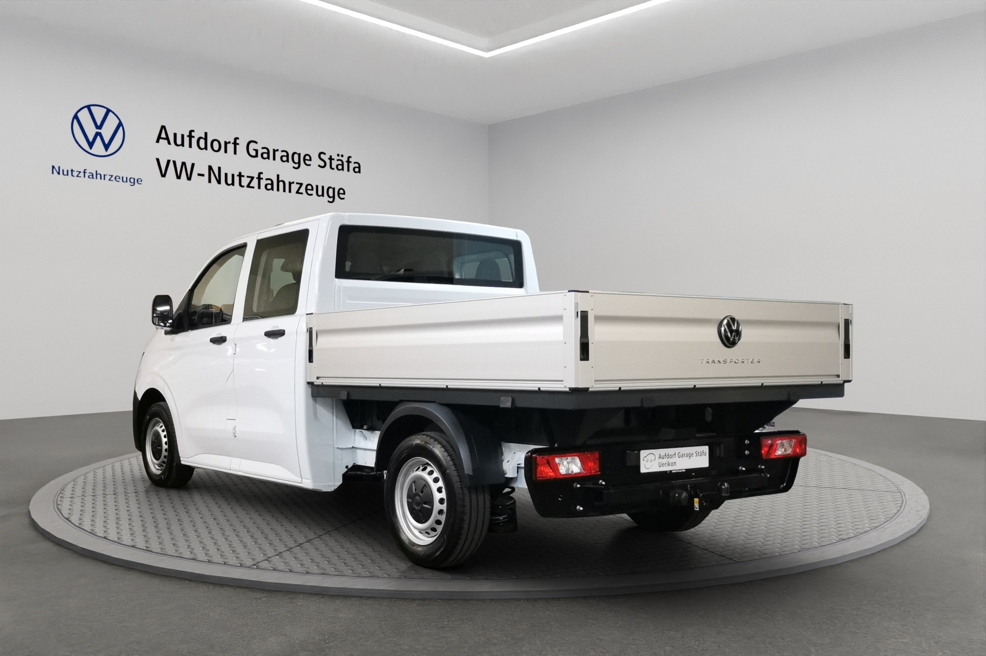 VW Transporter Doppelkabine mit Brücke-image-2