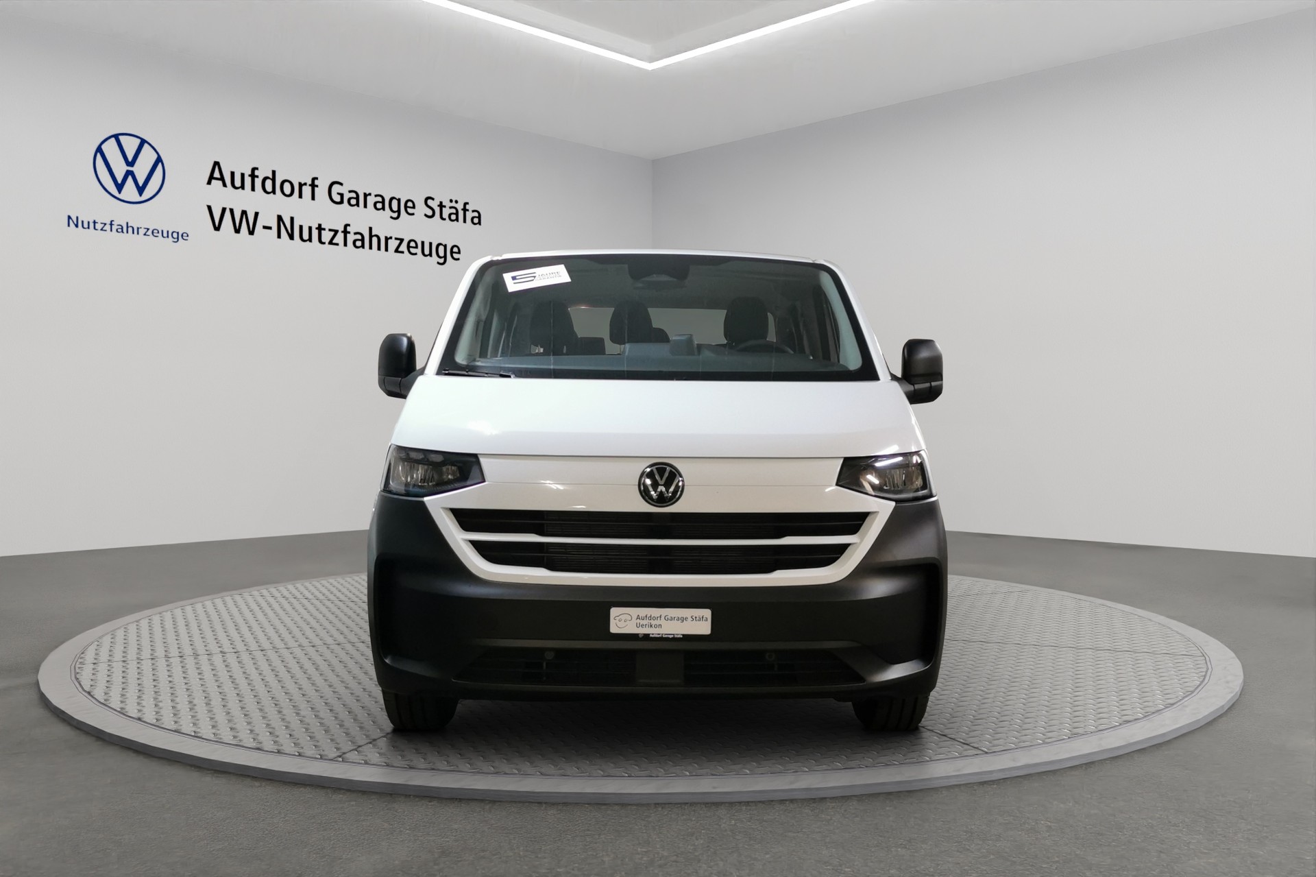 VW Transporter Doppelkabine mit Brücke-image-7